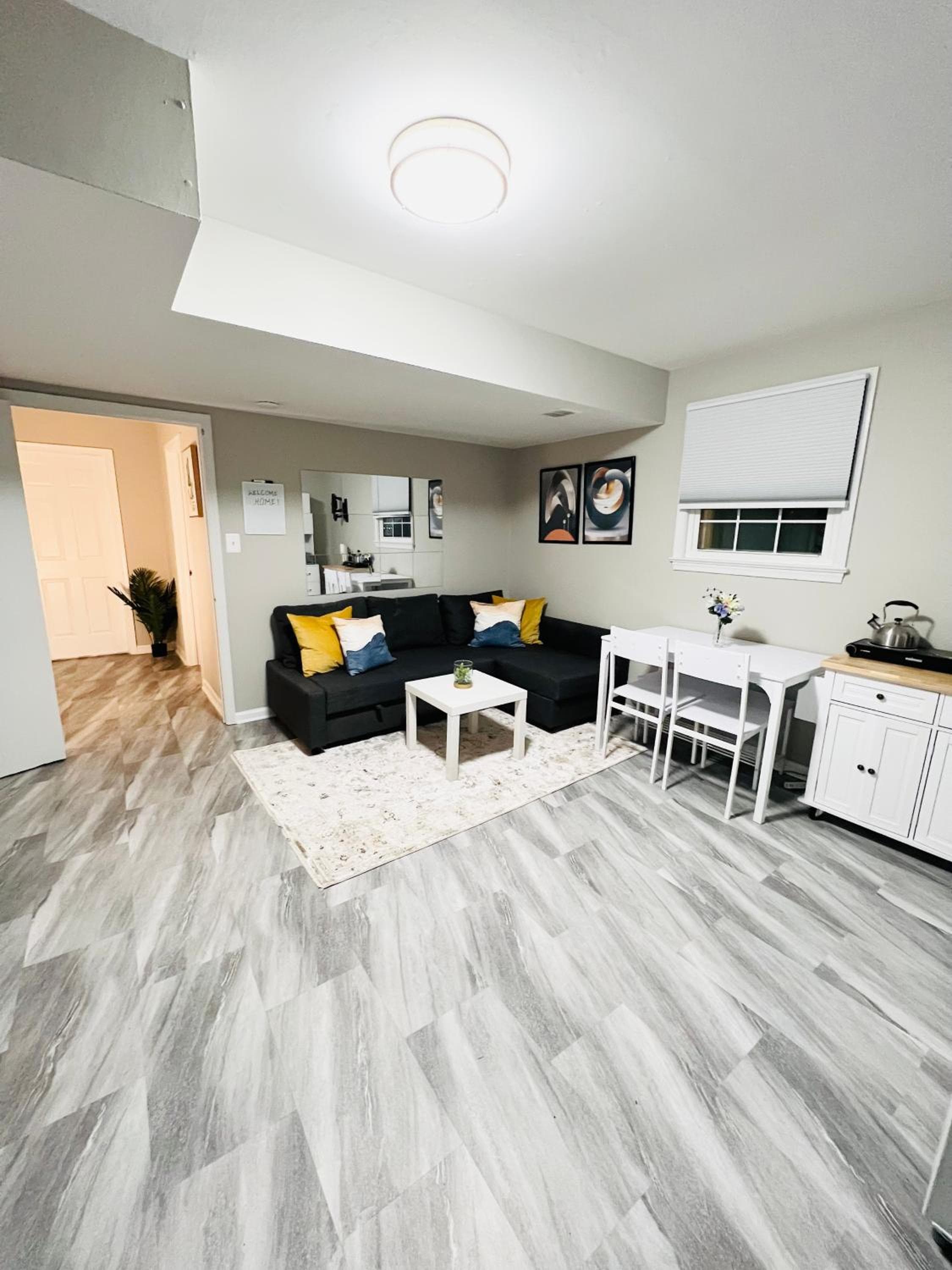 Oxon Hill Cosy Middle Unit 2 bedroom and 1bath near Gaylord