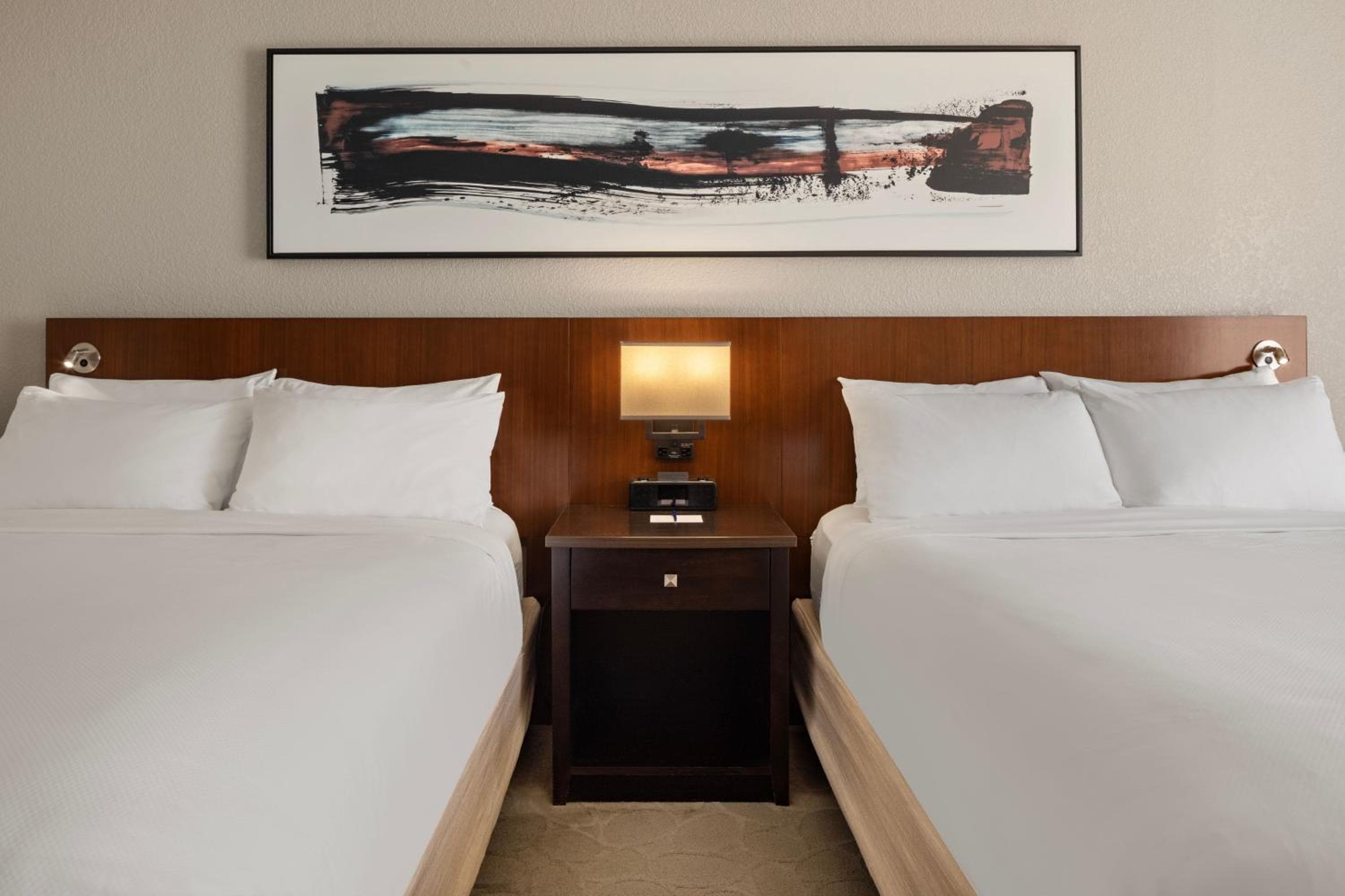 Delta Hotels by Marriott Minneapolis Northeast