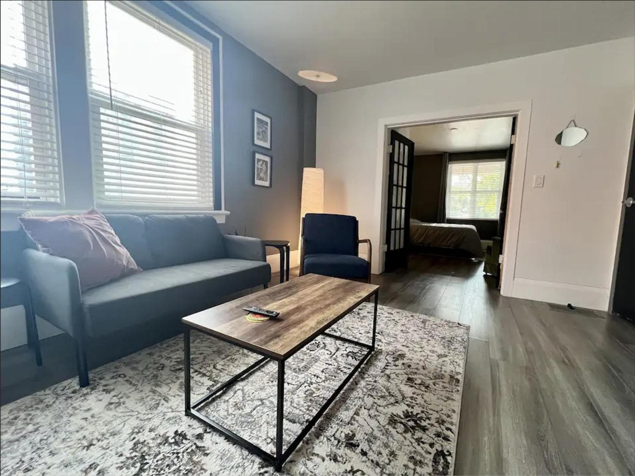 One Bedroom Apartment Steps to Waterfront/Downtown Barrie