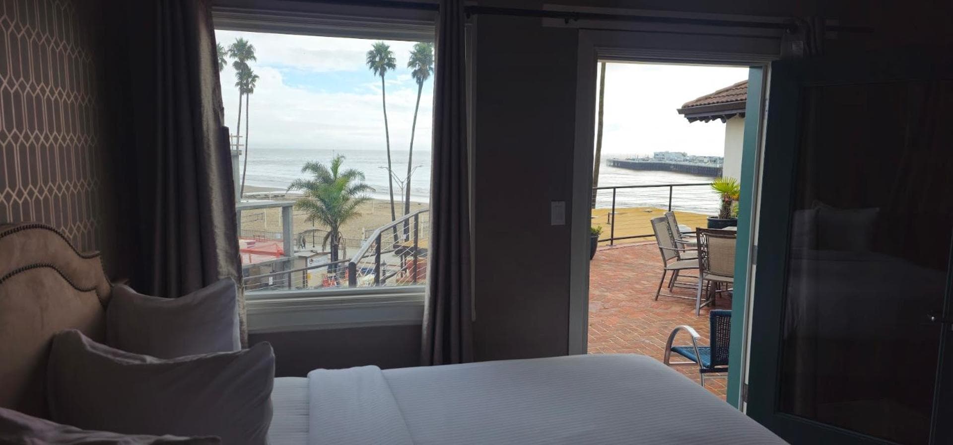 Casablanca Inn on The Beach