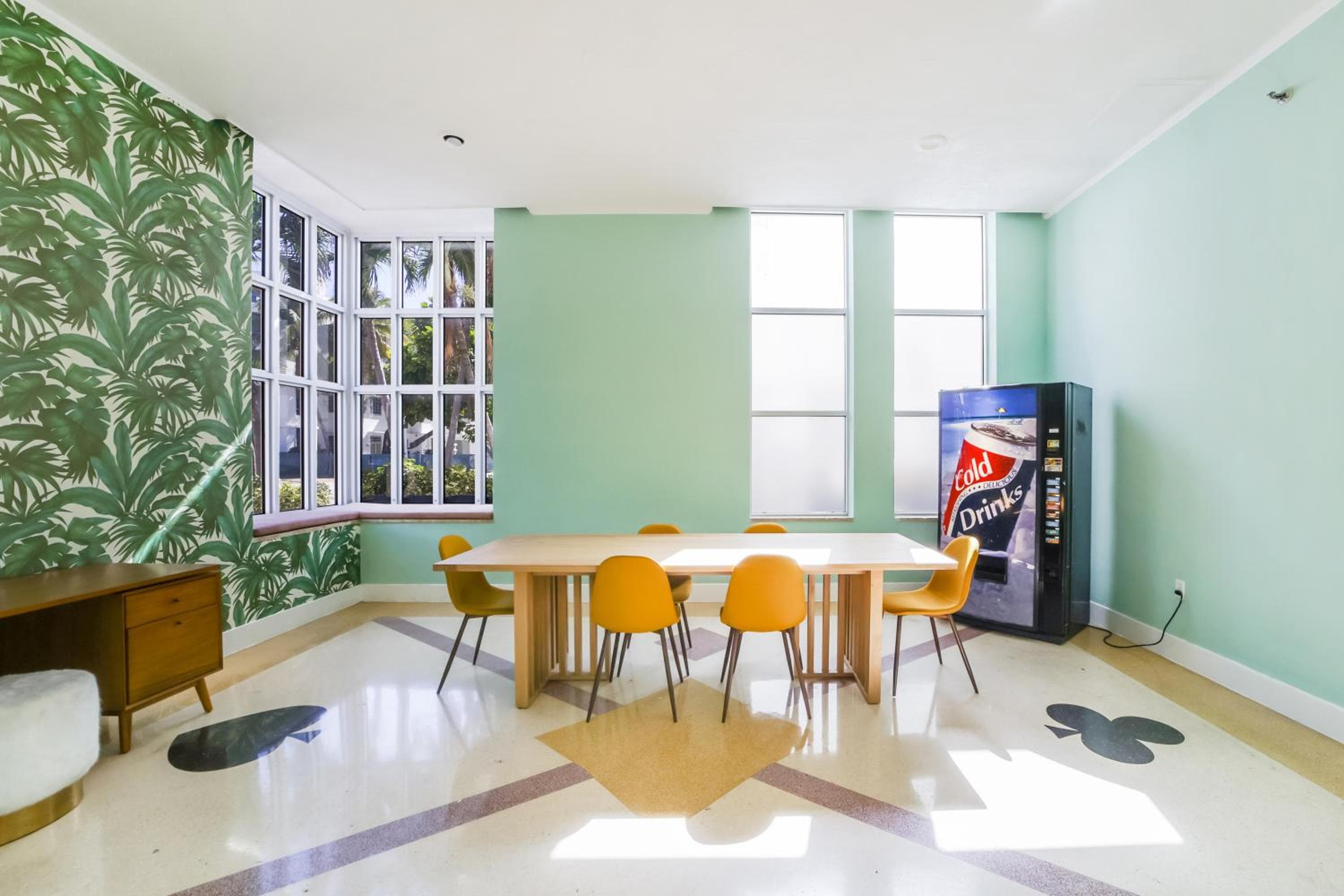 Tropics Hotel Miami Beach