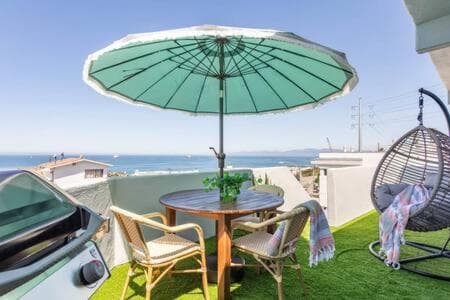 Ocean View Suite Manhattan Beach Patio