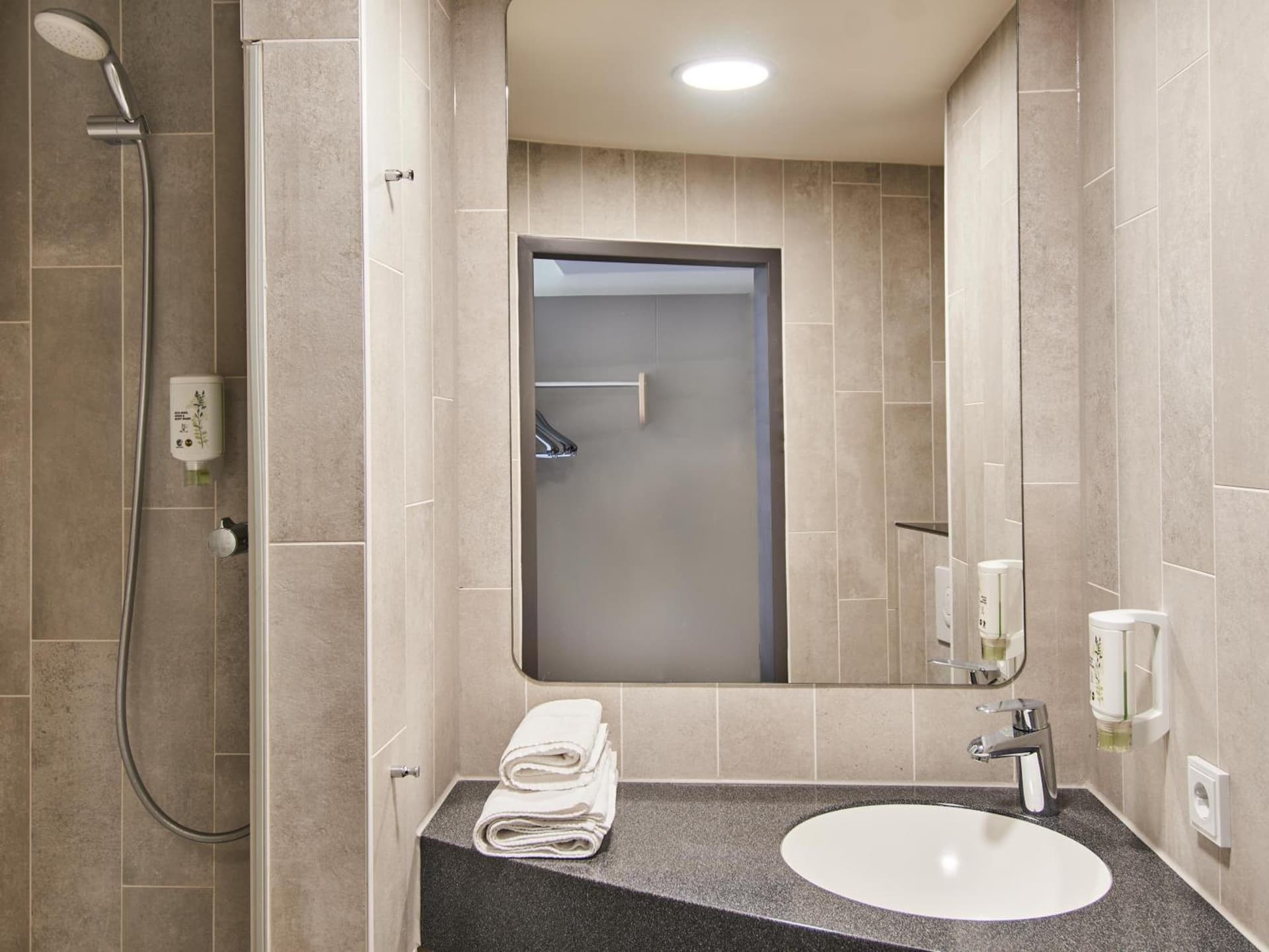 B&B Hotel Frankfurt-West
