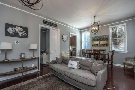 Southern Gem in Park Circle