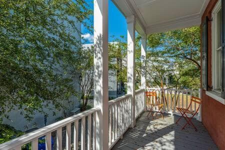 Southern Gem in Park Circle