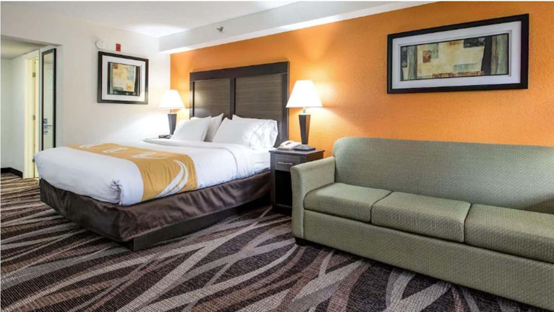 Quality Inn Creekside - Downtown Gatlinburg