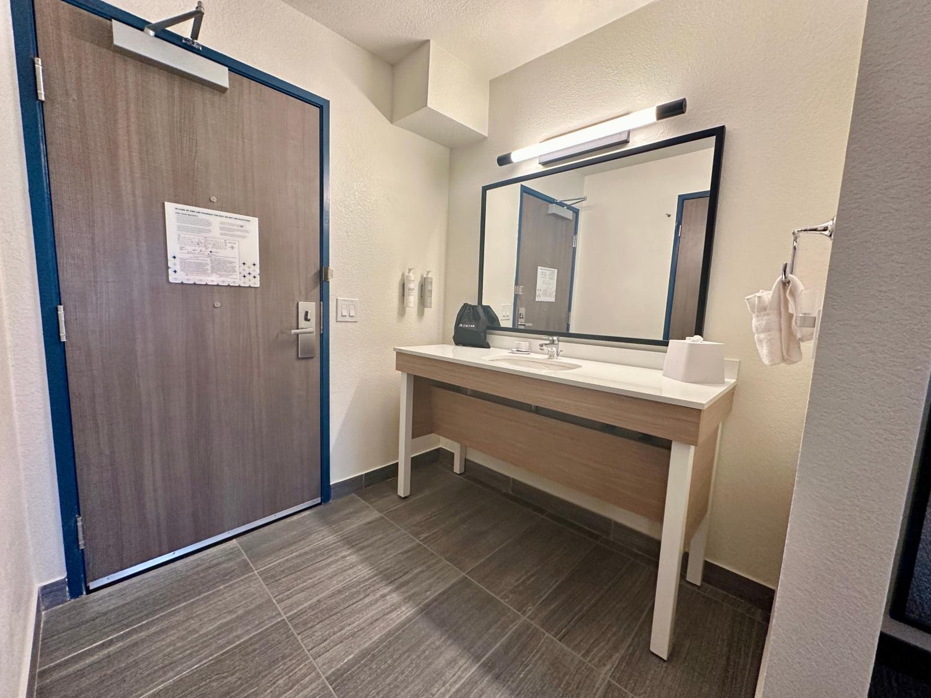 Spark By Hilton Fort Wayne