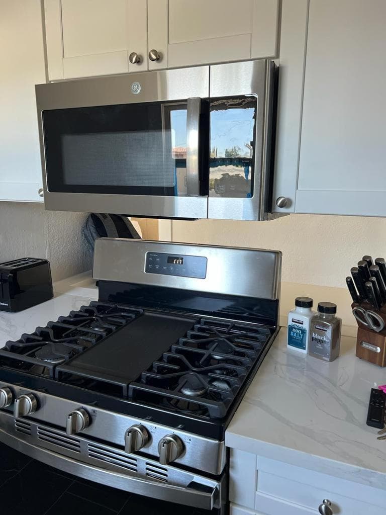 Furnished room in beautiful, updated house close to UC Berkeley