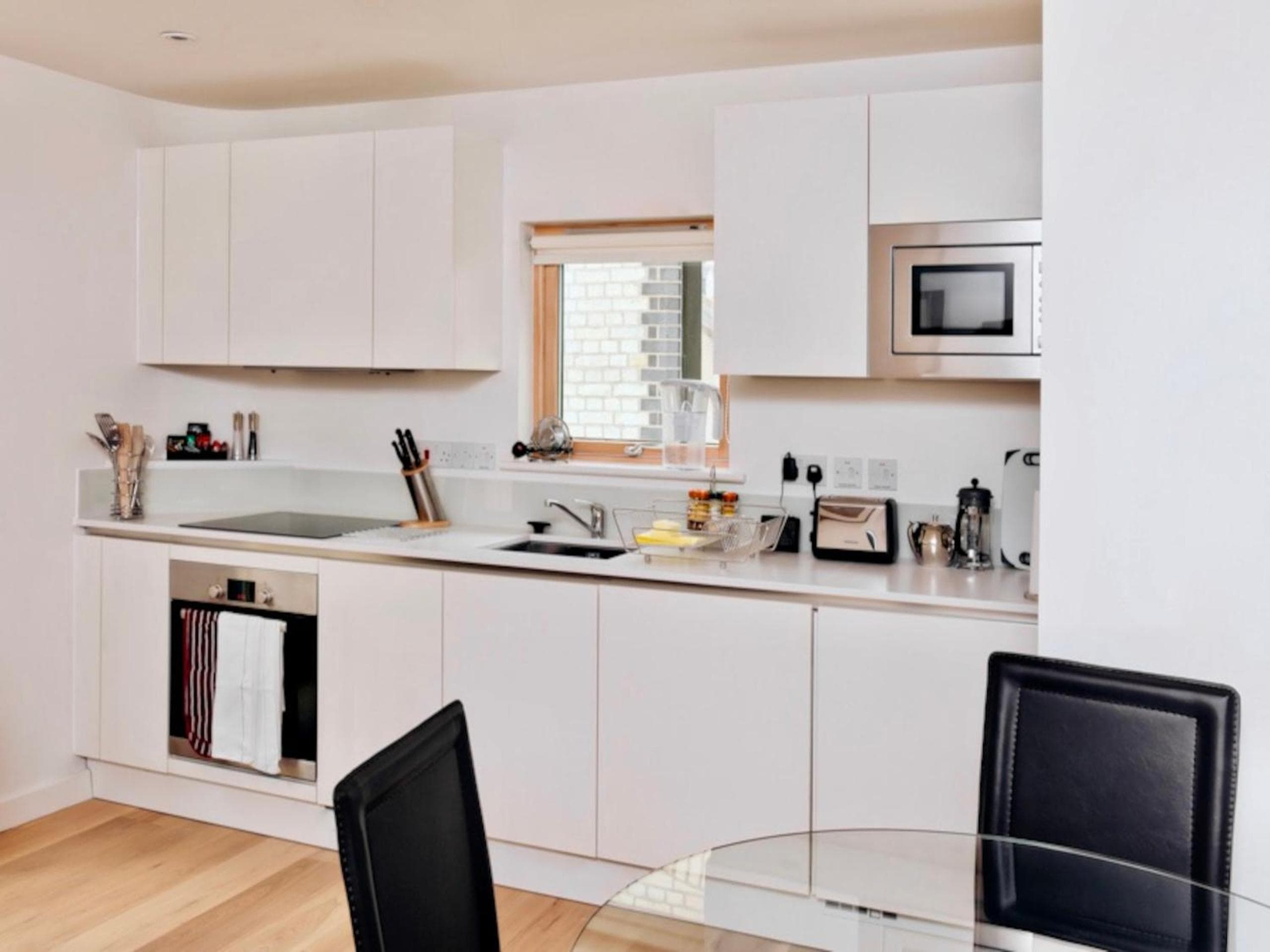Your Space Apartments - Cambridge Place