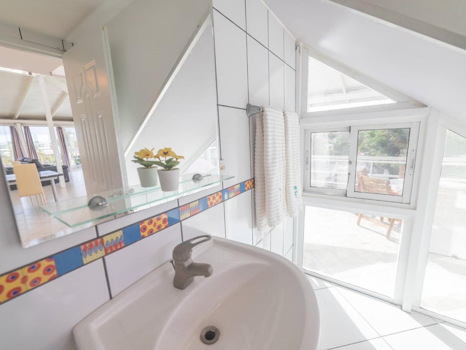 3BR Luxury Penthouse, 300m From Beach