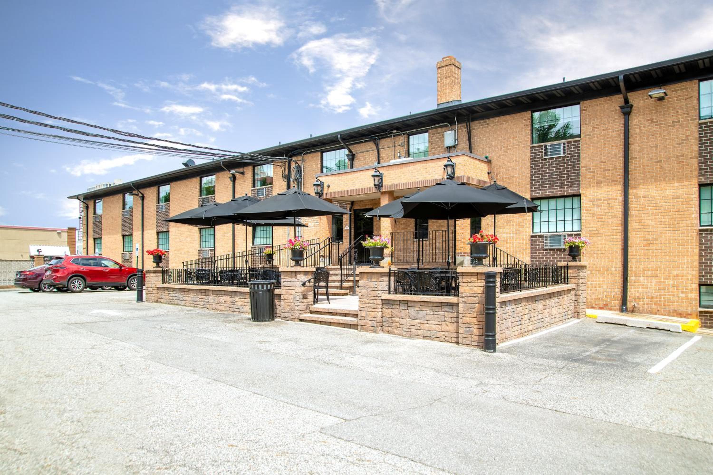 Holland Hotel Jersey City Free Parking