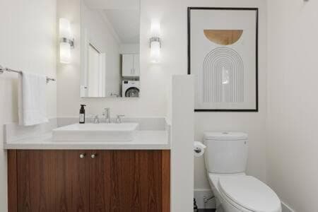 Stunning 3 bedroom Secondary Suite N Van