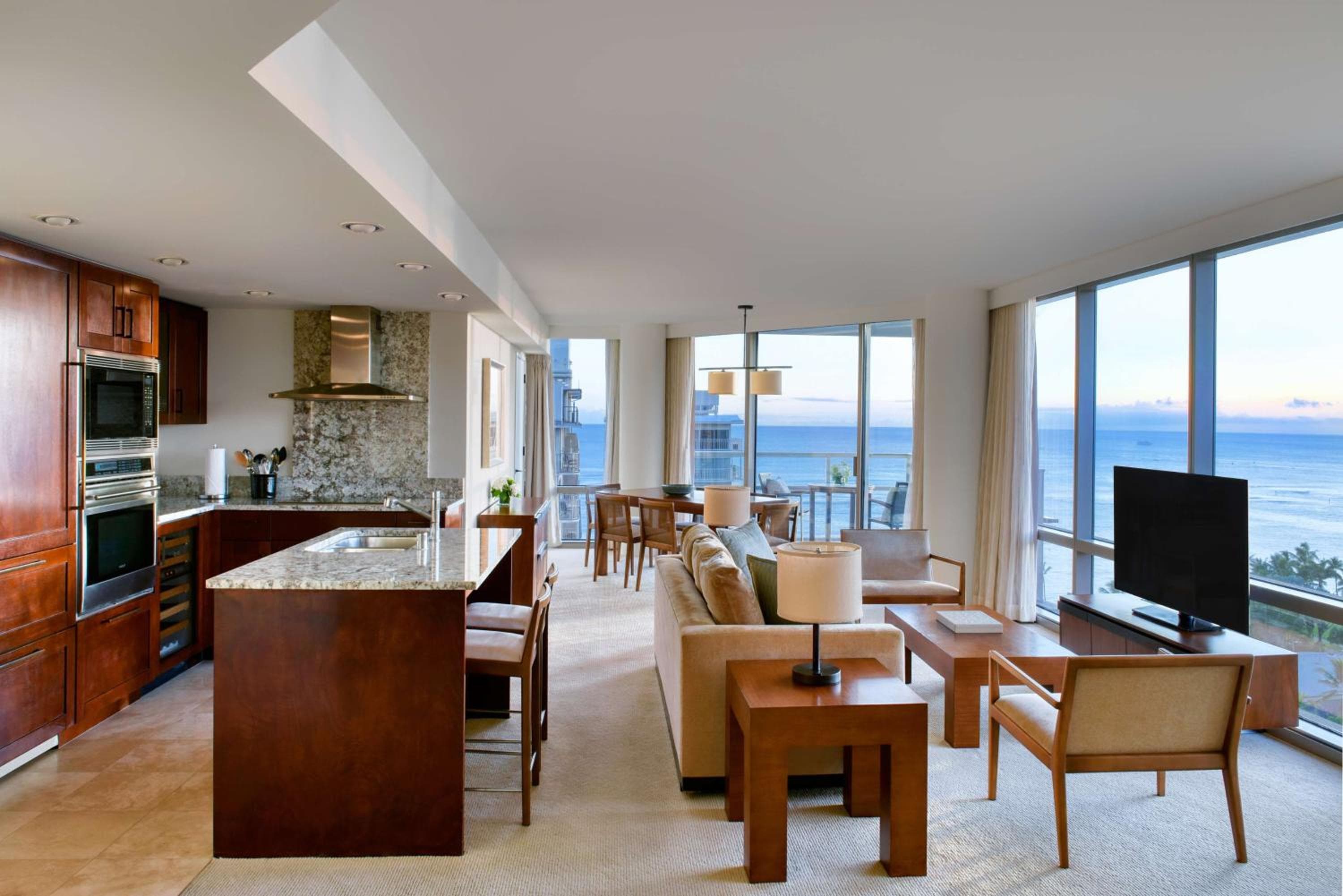 Ka Laʻi Waikiki Beach, LXR Hotels & Resorts