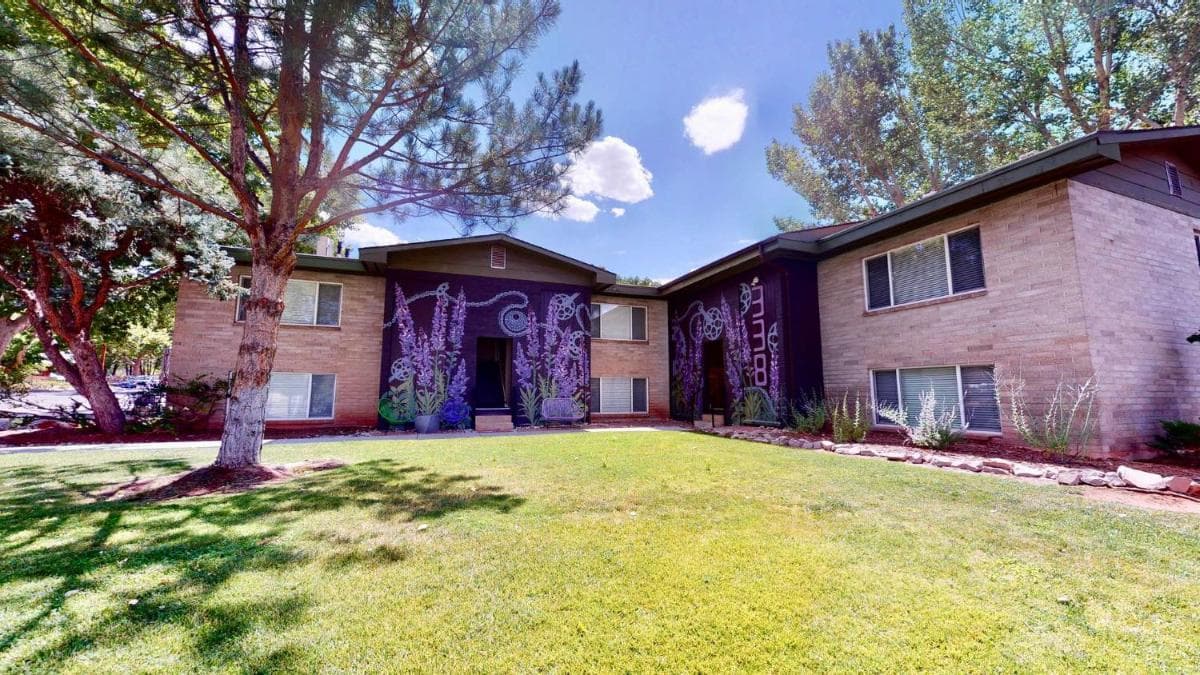 Downtown Cozy Home Base - Purple Sage 2