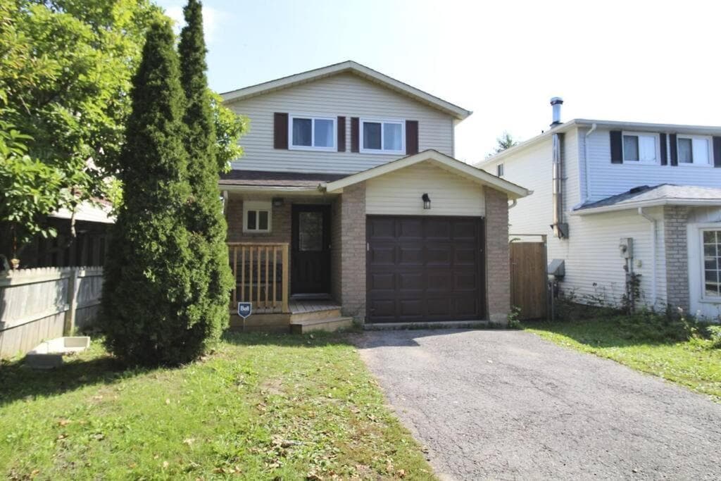 Barrie House near to all amenities