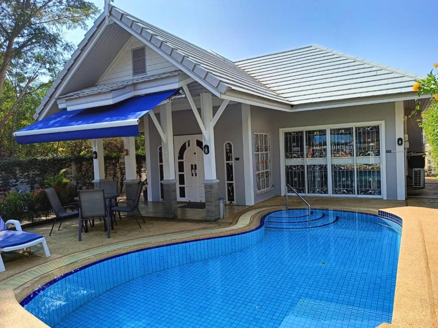 Beautiful Villa with private pool in Cha-Am