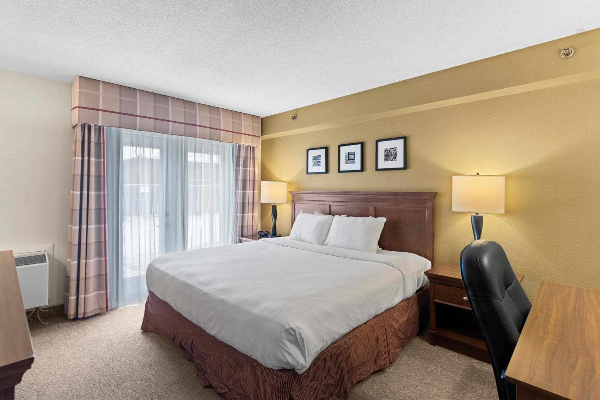 Country Inn & Suites by Radisson, Saskatoon, SK
