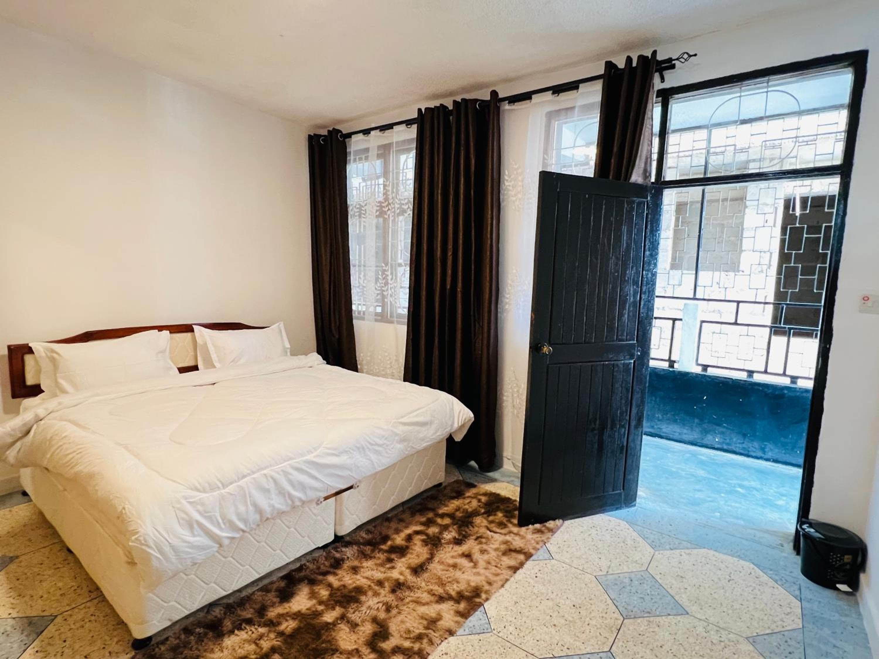 Urban Haven -Entire Apartment