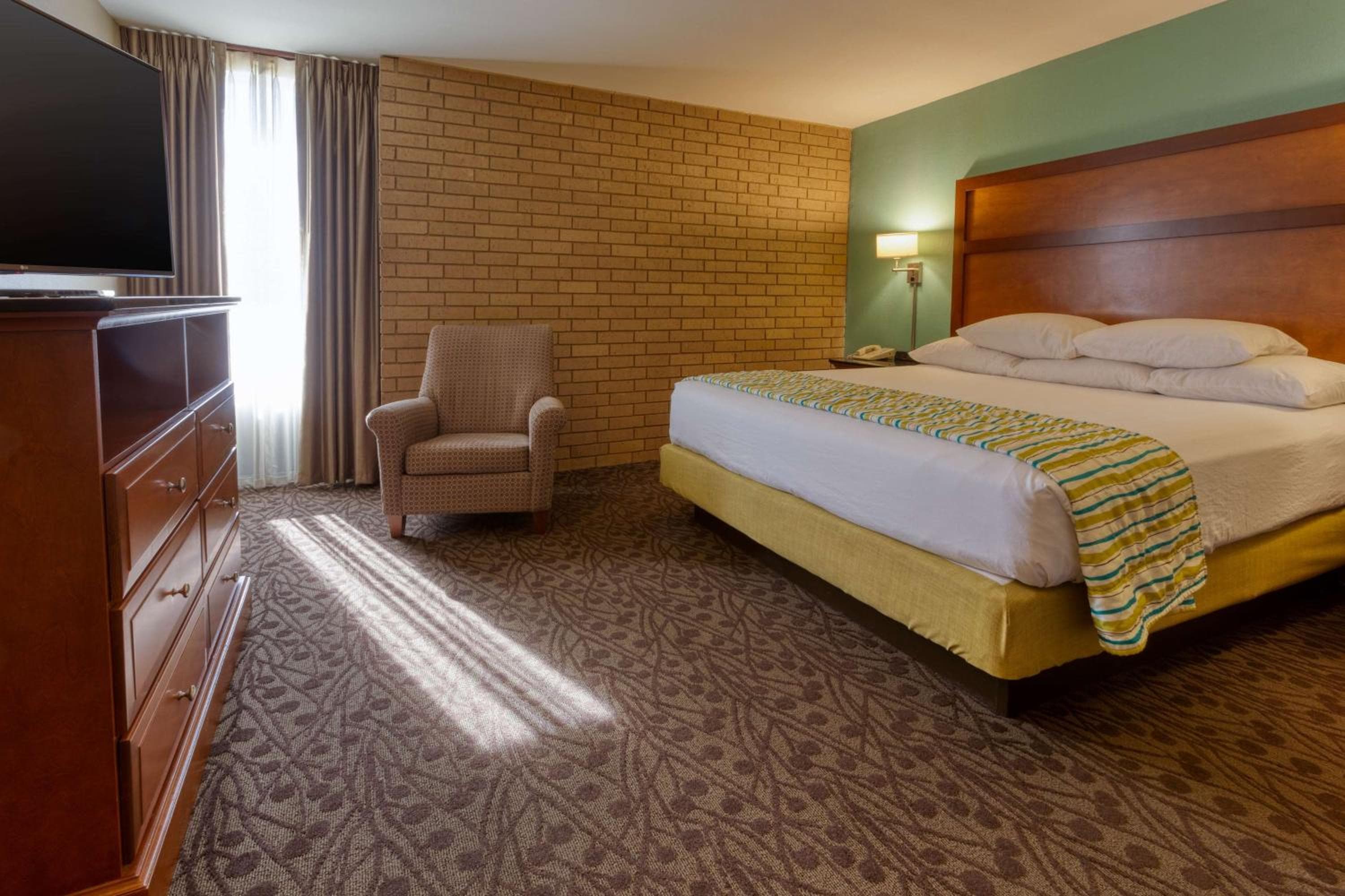 Drury Inn & Suites Atlanta Morrow