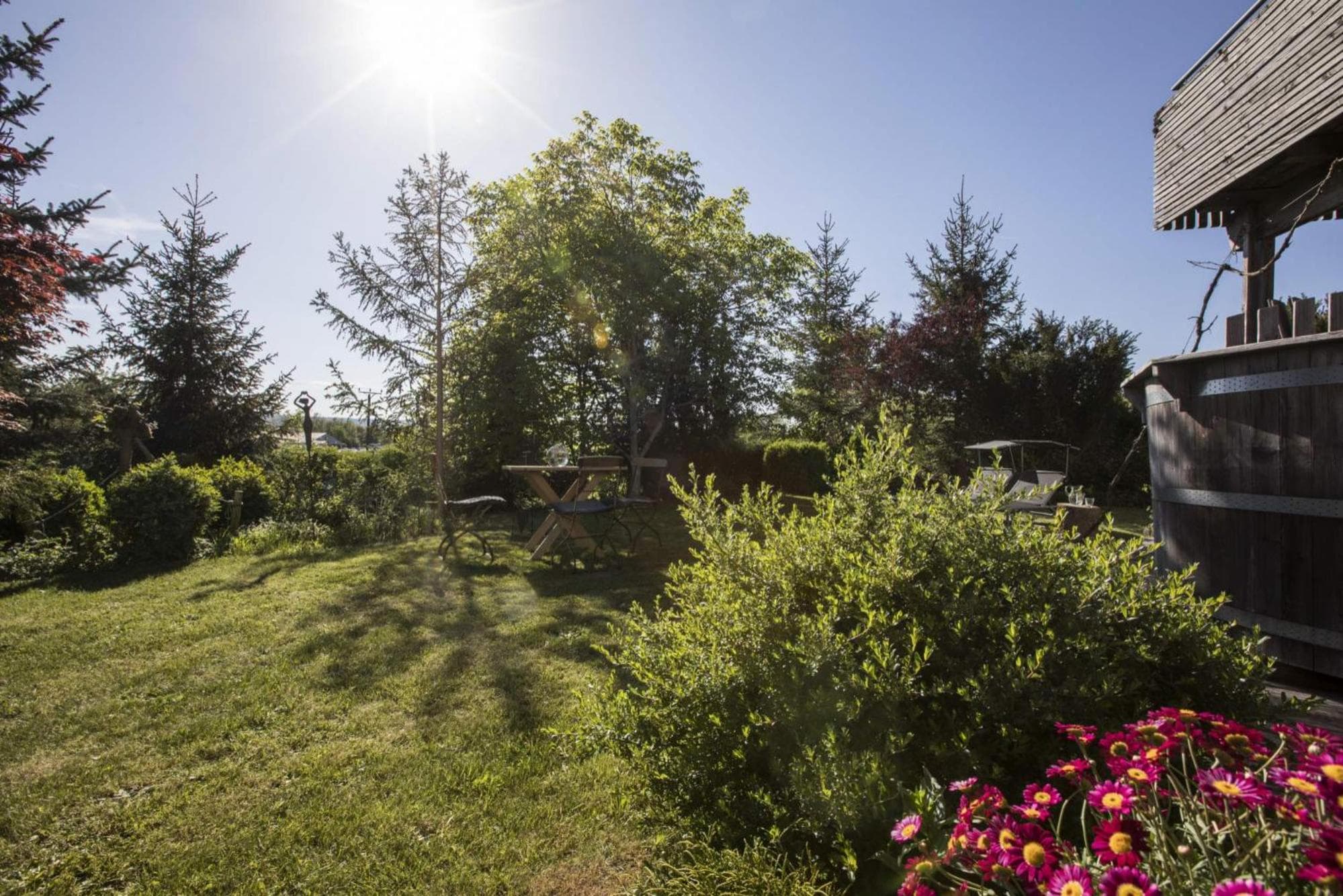 Ferienhaus Dornstetten: Sonniges Design Haus: Kamin, Sauna, Hot Pot, Zaun