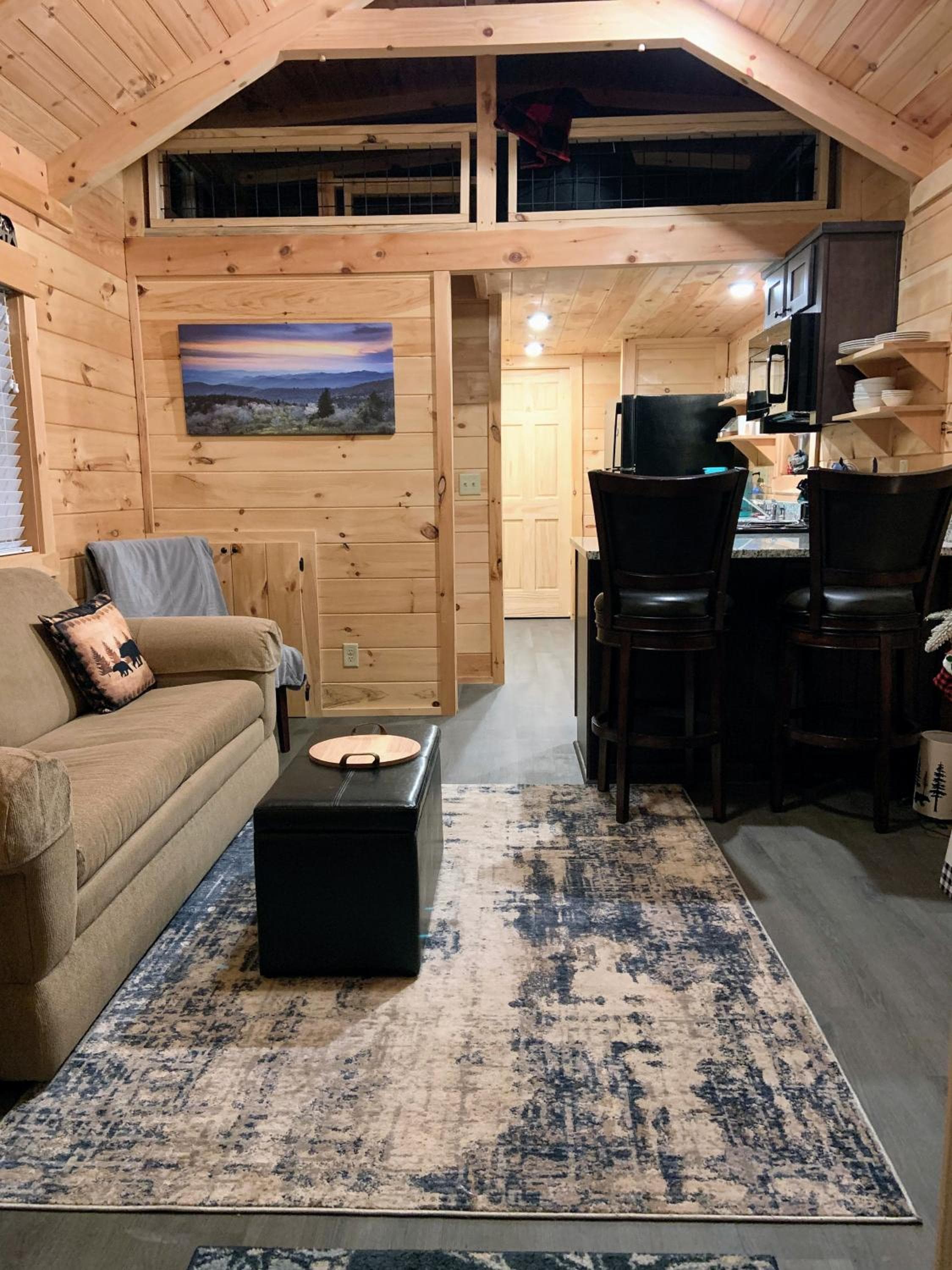 Cozy Bear Mountain Tiny House