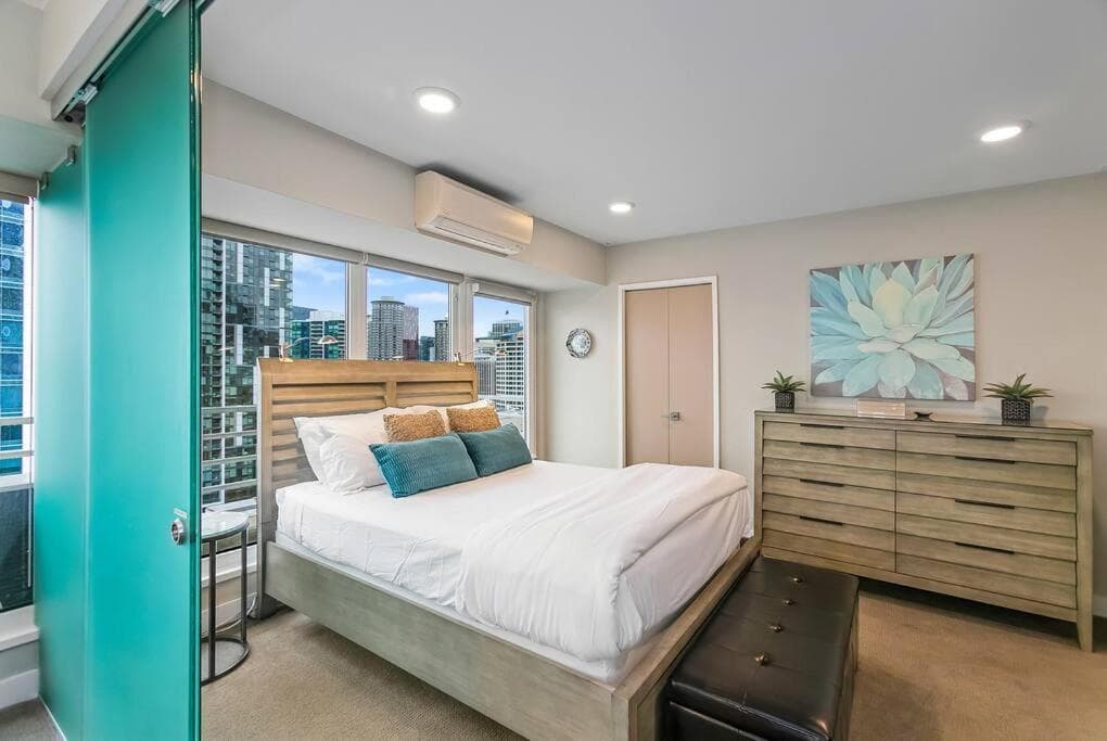 NewMark Tower’s Water Wheel Condo with Sea Views