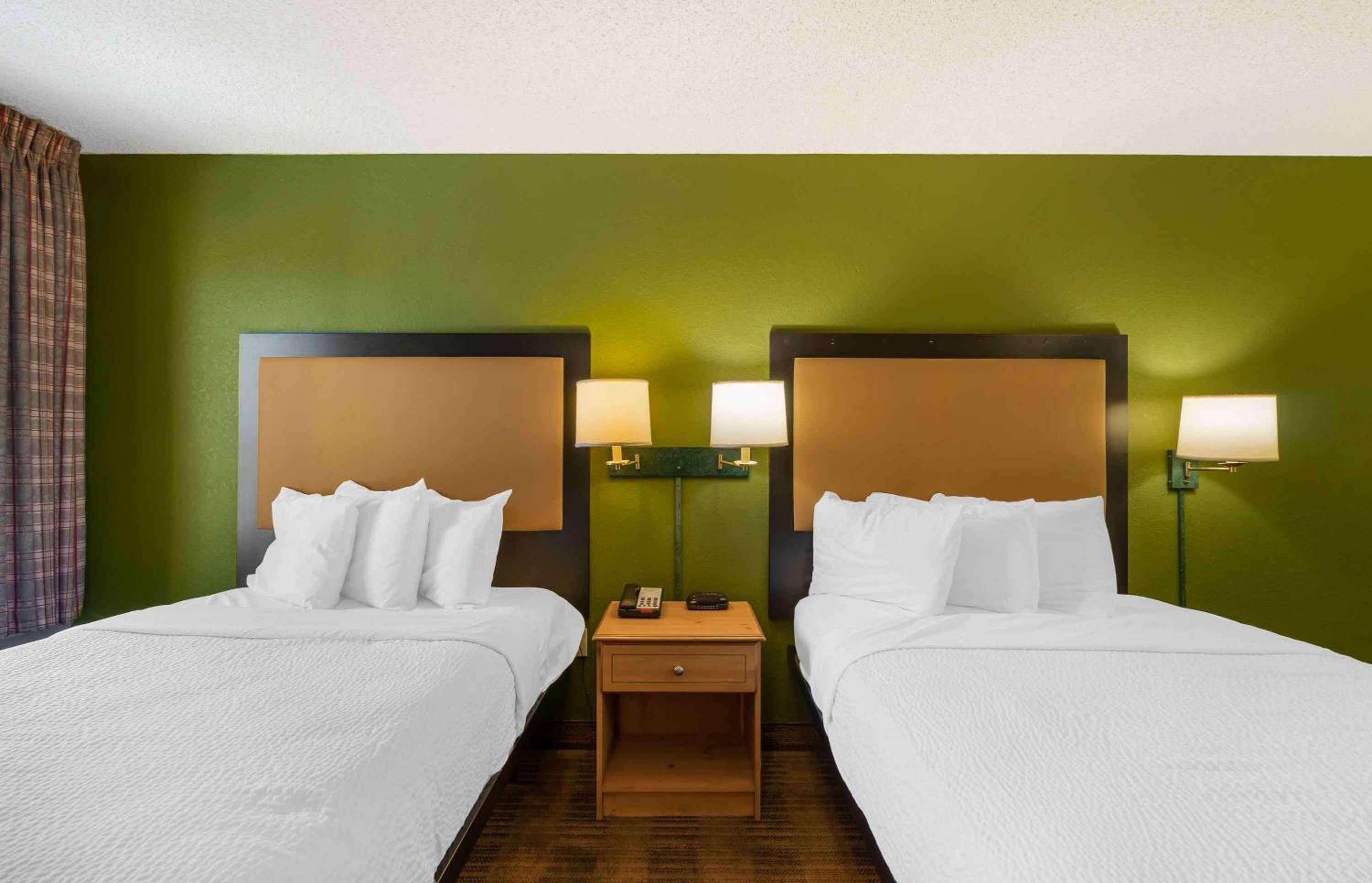 Extended Stay America Select Suites - Tampa - Brandon