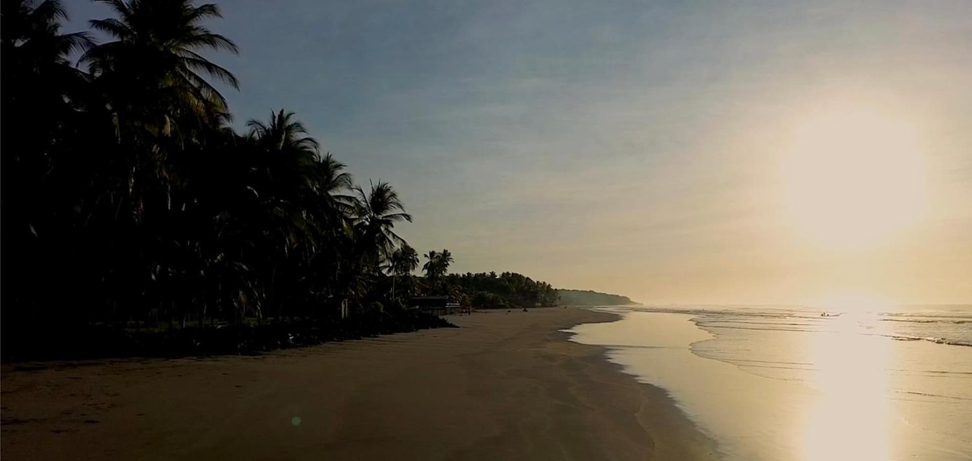 Sugarloaf Beach House & Surf Lodge