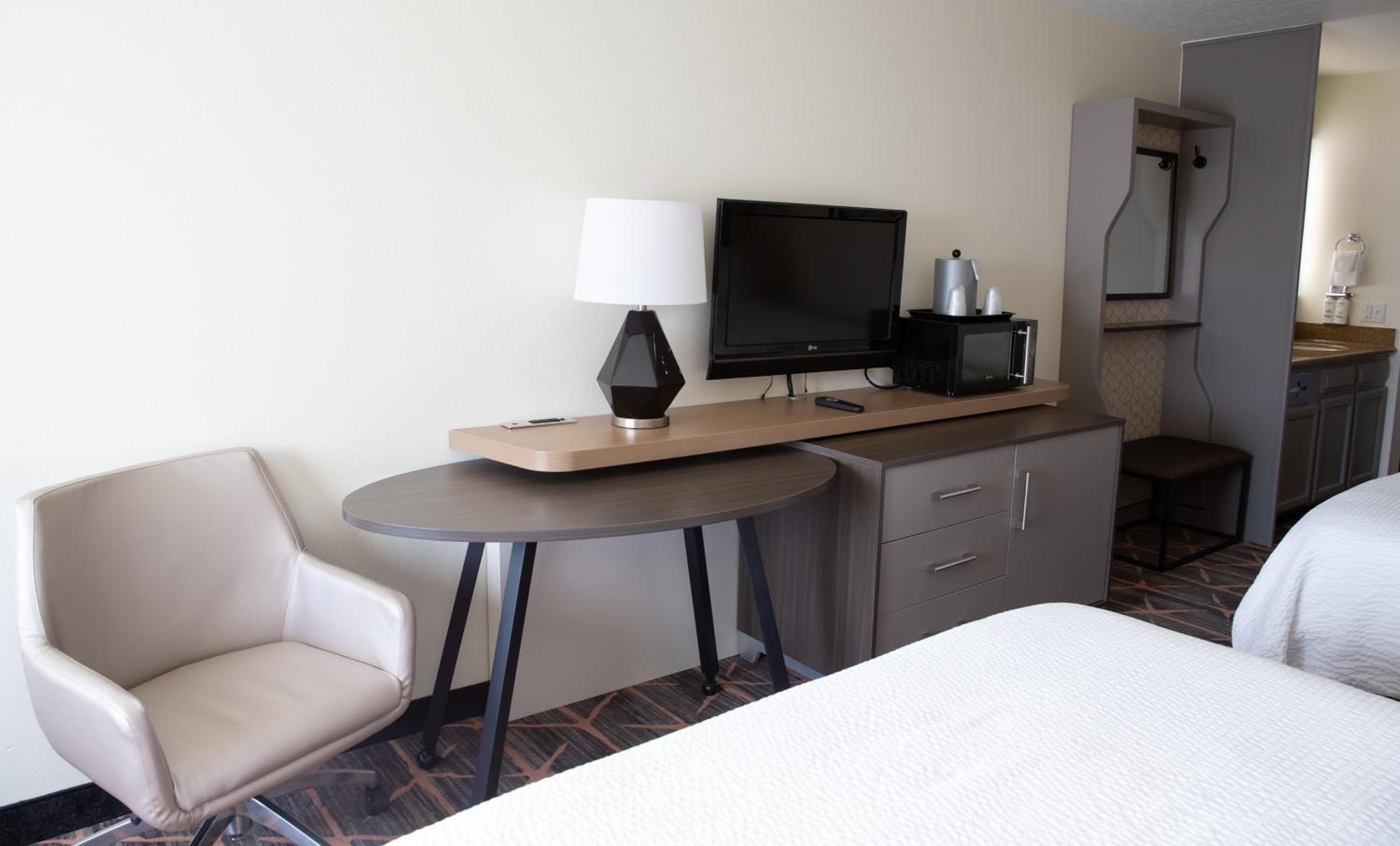 Holiday Inn Redding by IHG