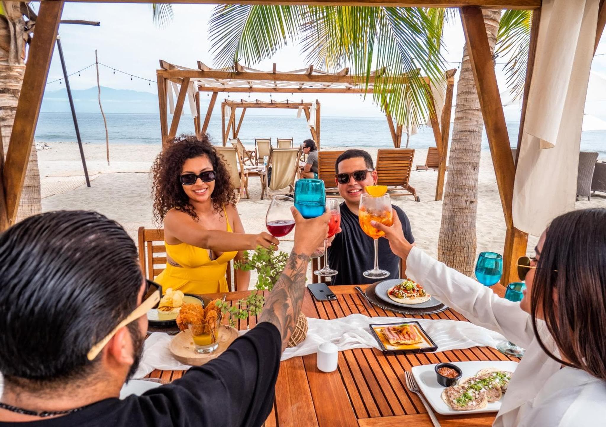 Alamar - Oceanview Condos with Beach Club Resort Access
