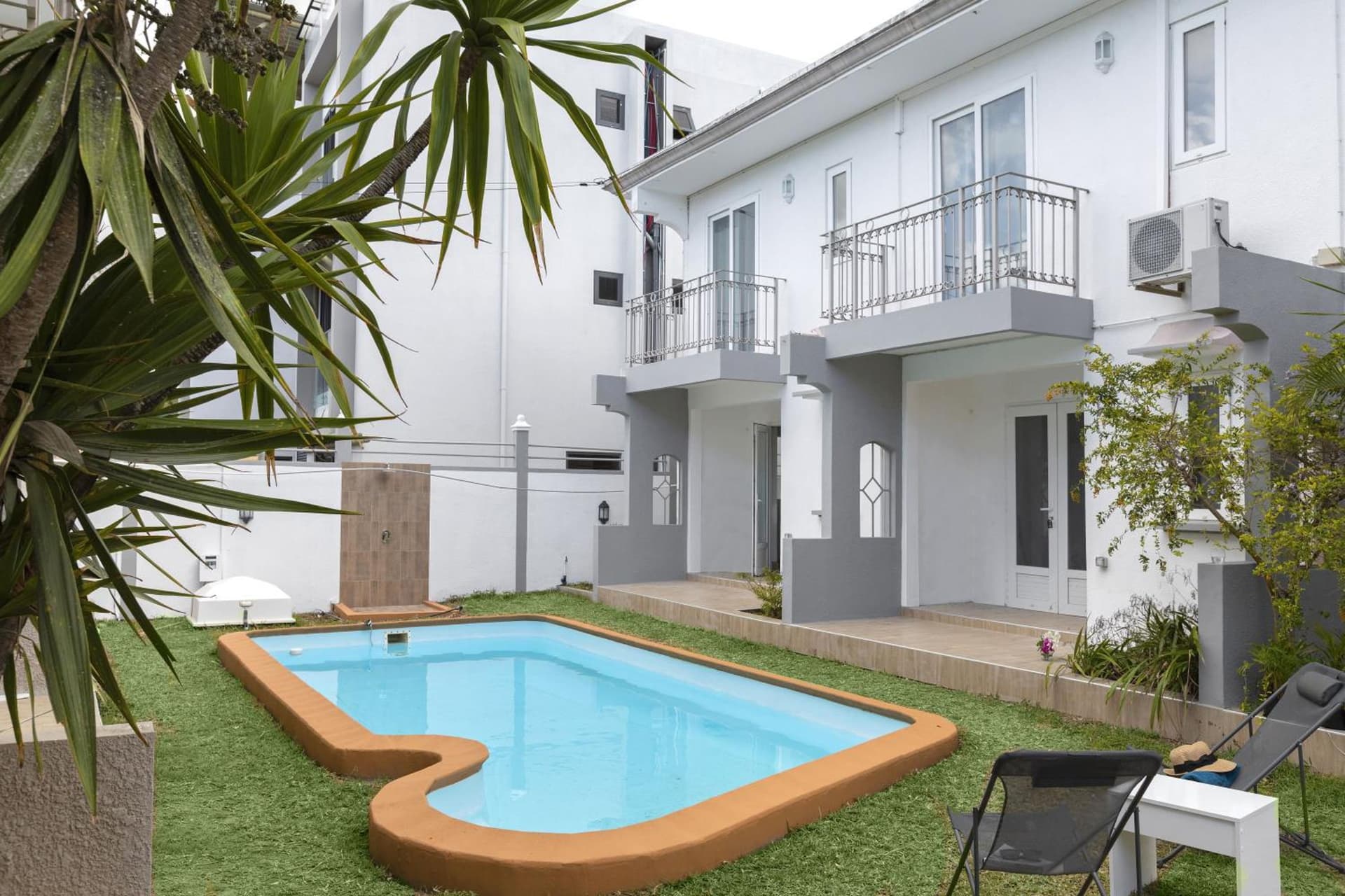 AMIS Apartments