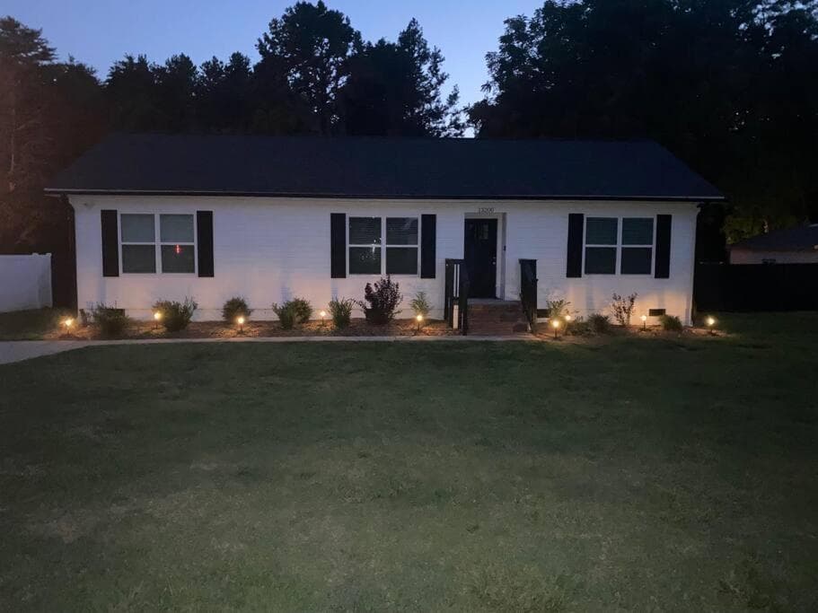 Huntersville House 3 bedrooms 2 Baths