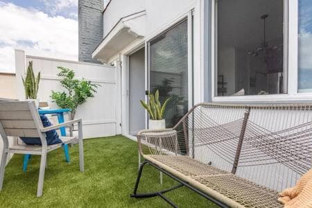AMAZING OCEAN VIEW - LUXURY Manhattan Beach 1 Bedroom - Parking