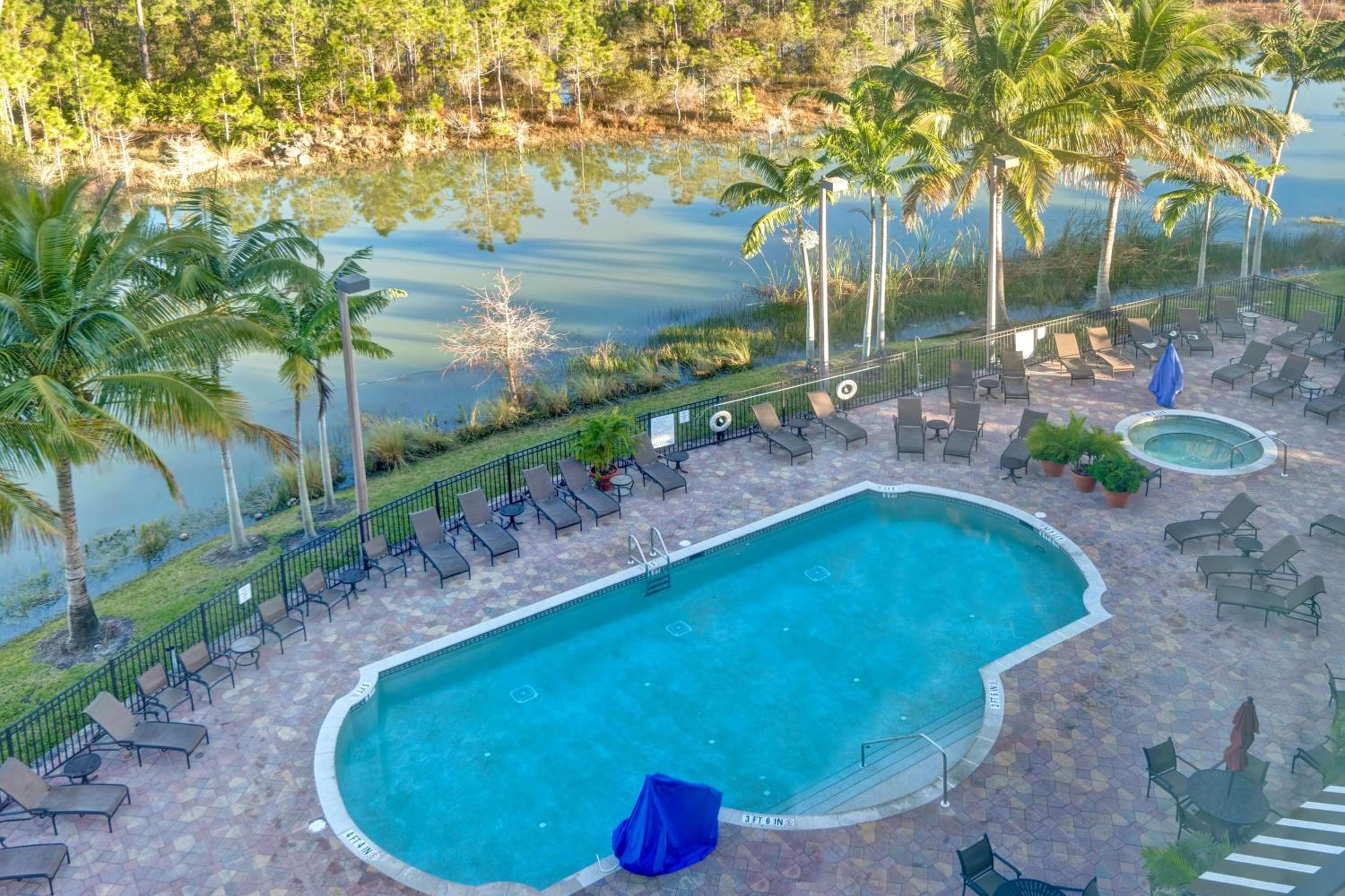 Embassy Suites Fort Myers - Estero