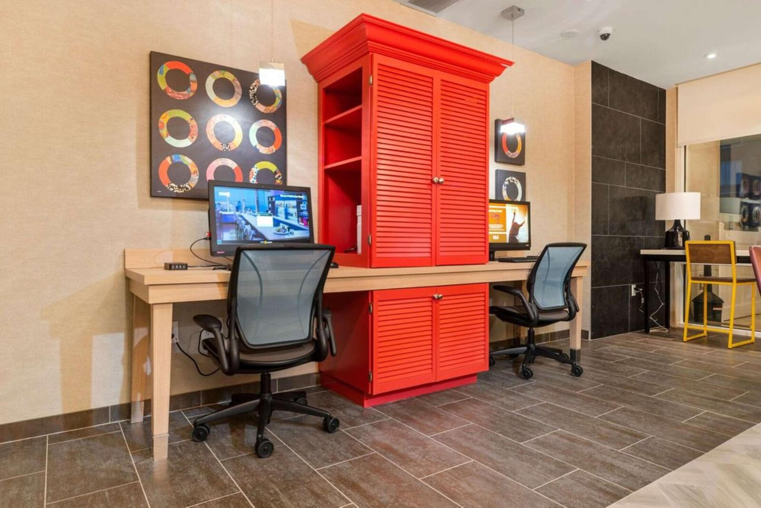 Home2 Suites By Hilton Newark Airport