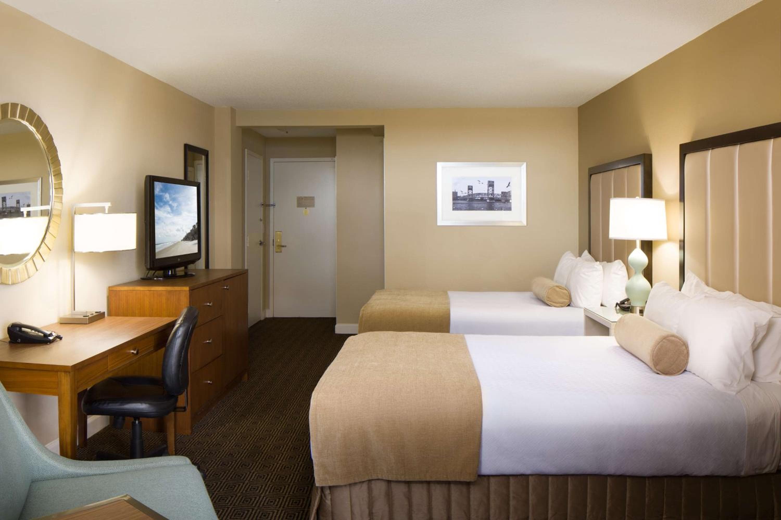DoubleTree by Hilton Hotel Jacksonville Riverfront
