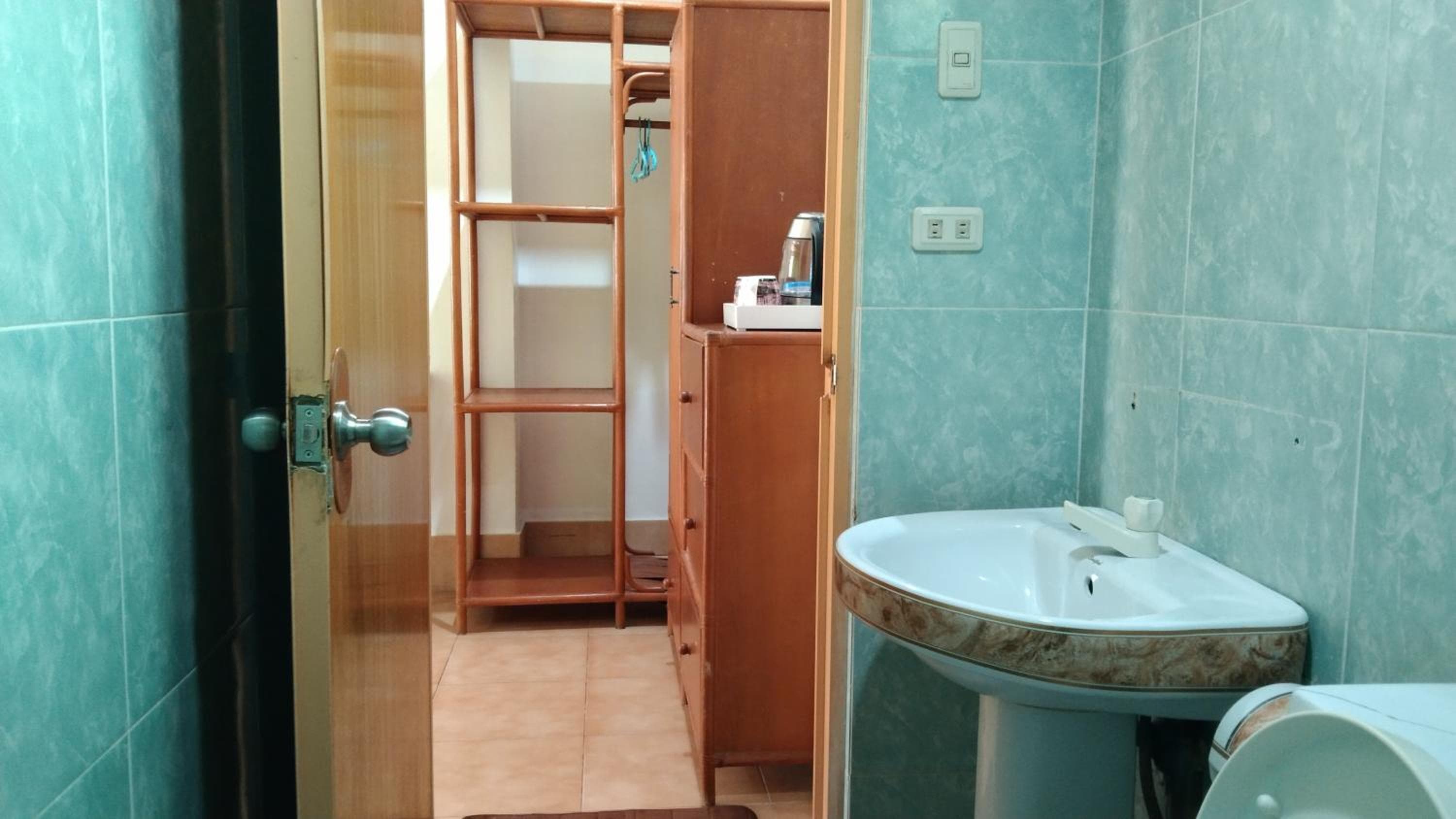 HMC Guesthouse - Malapascua Island Air-conditioned Room #2