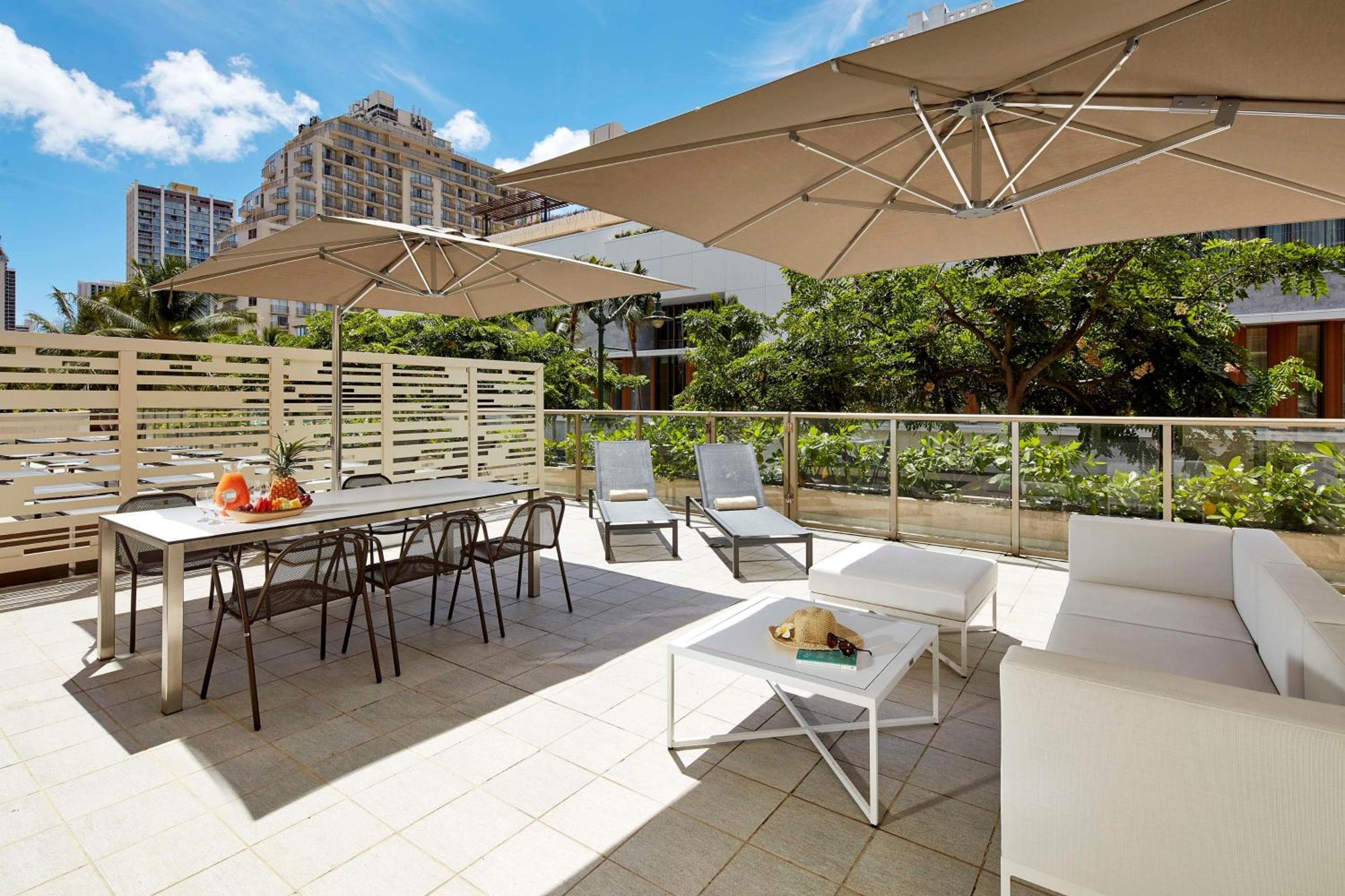 Hilton Garden Inn Waikiki Beach