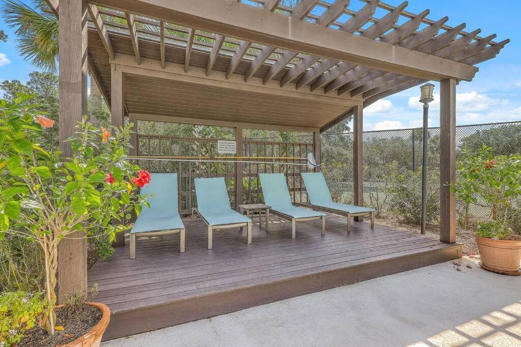 New Listing! Linkside Court 21 - Tennis/Pickleball