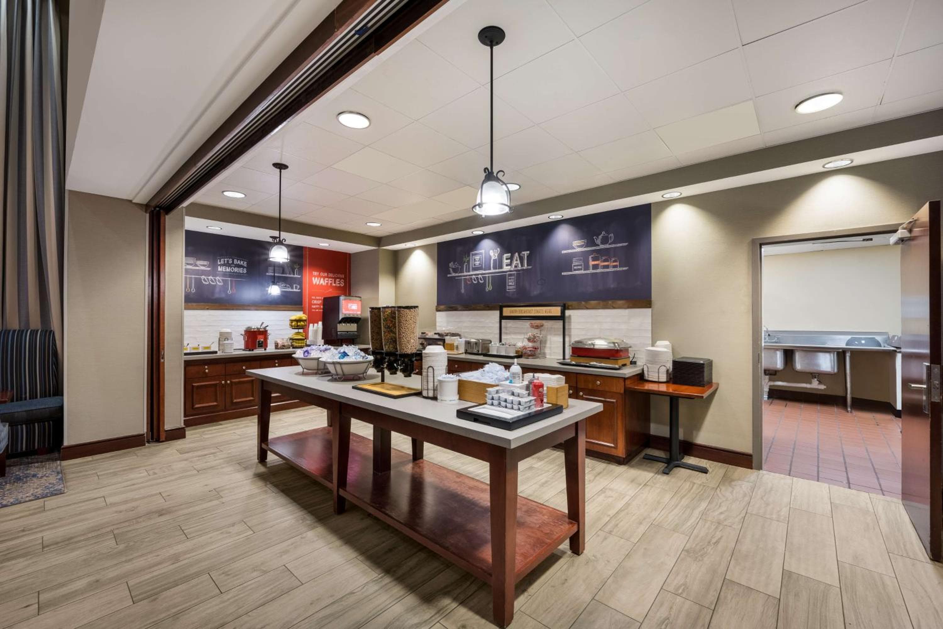 Hampton Inn and Suites Fredericksburg