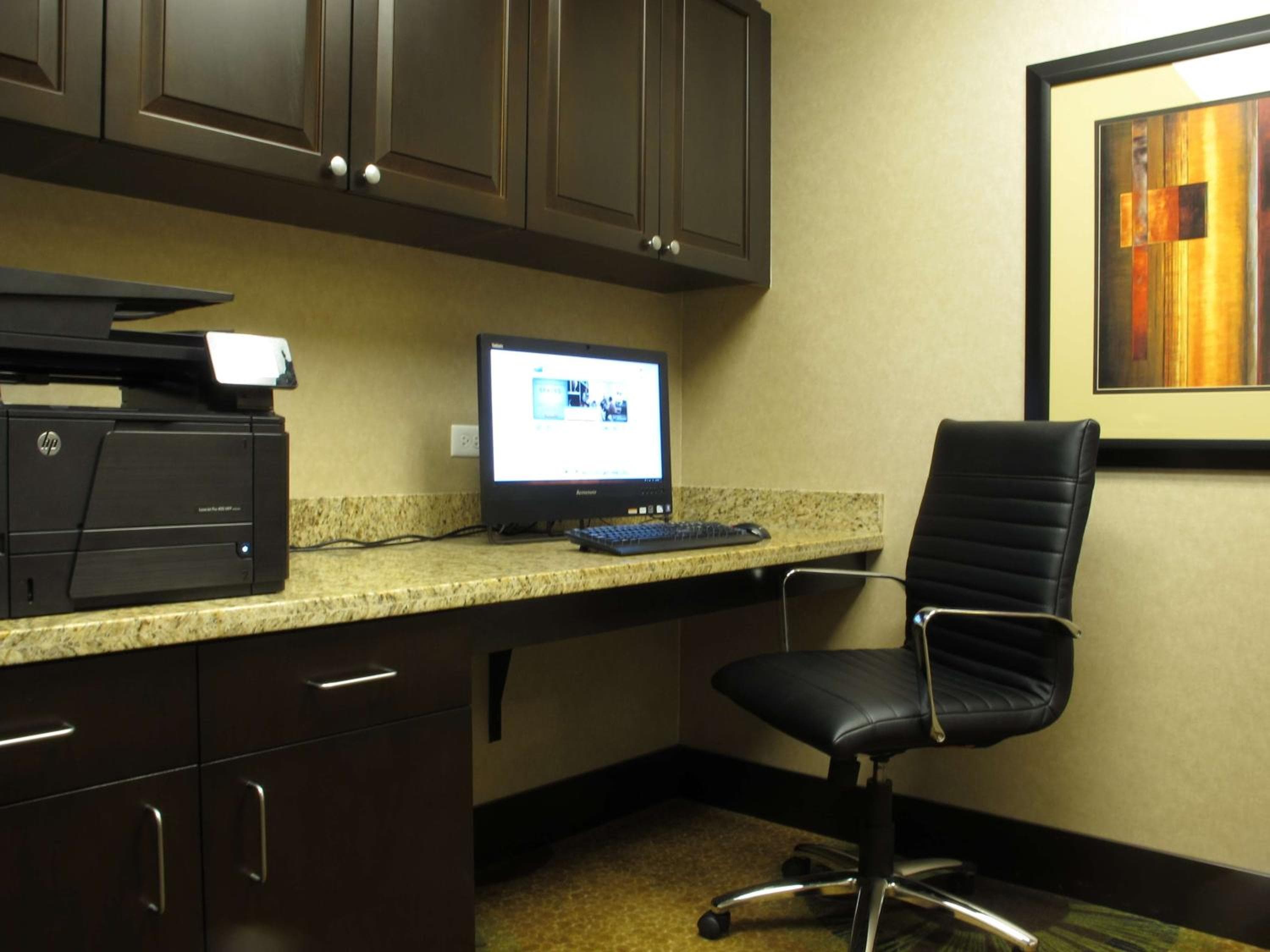 Homewood Suites by Hilton Coralville - Iowa River Landing