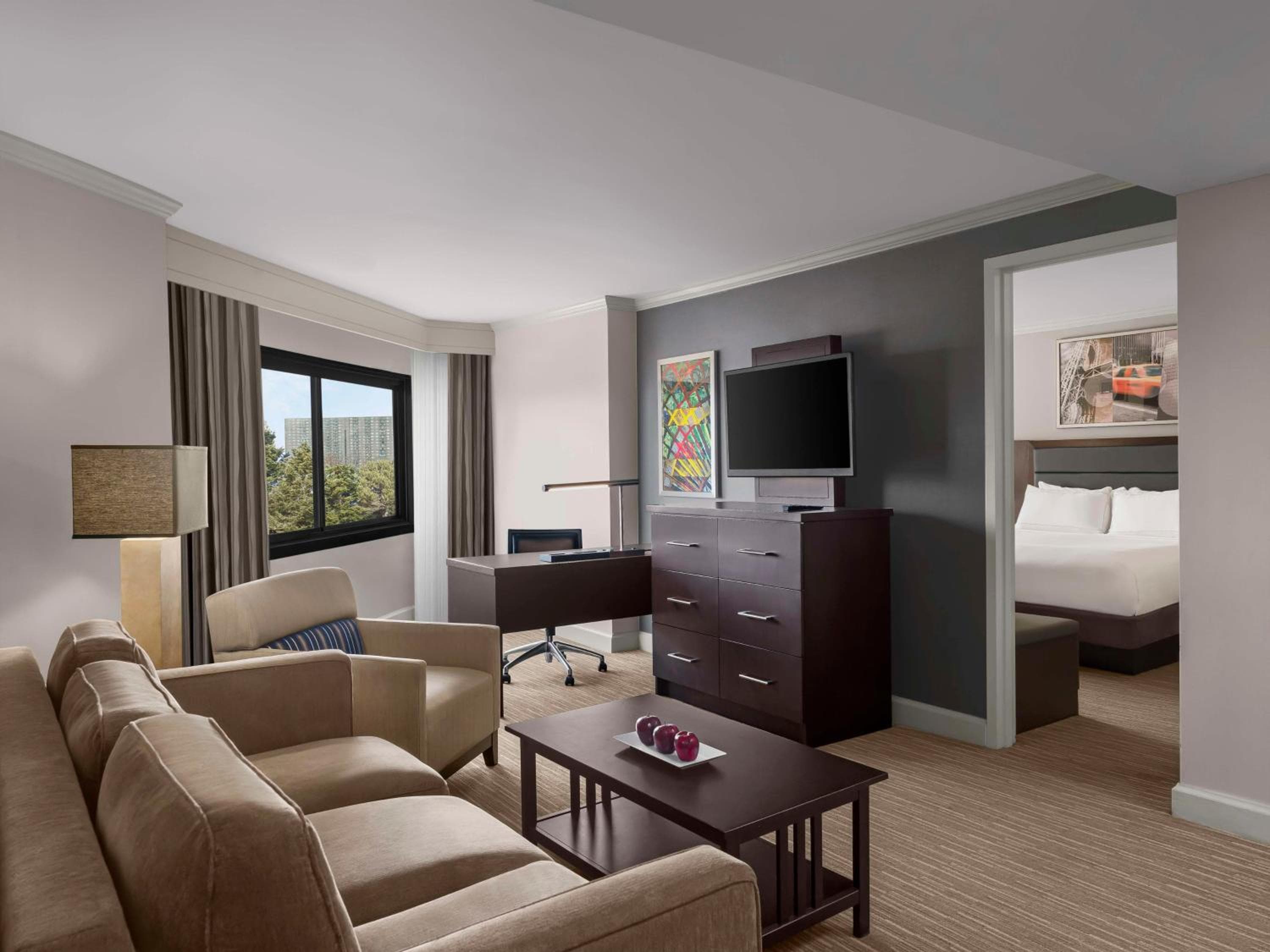 DoubleTree by Hilton Fort Lee/George Washington Bridge