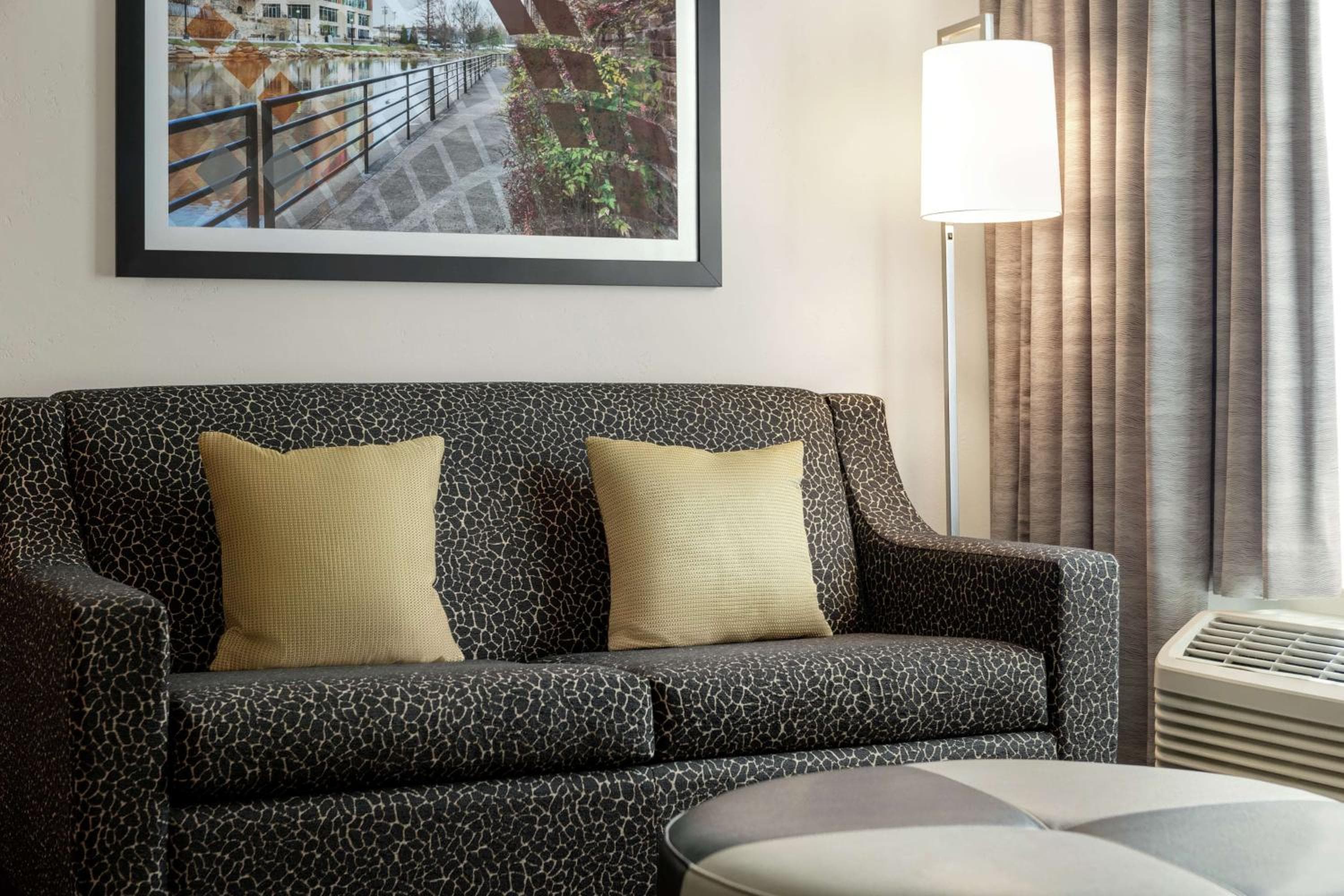 Hampton Inn & Suites Greenville-Downtown-Riverplace