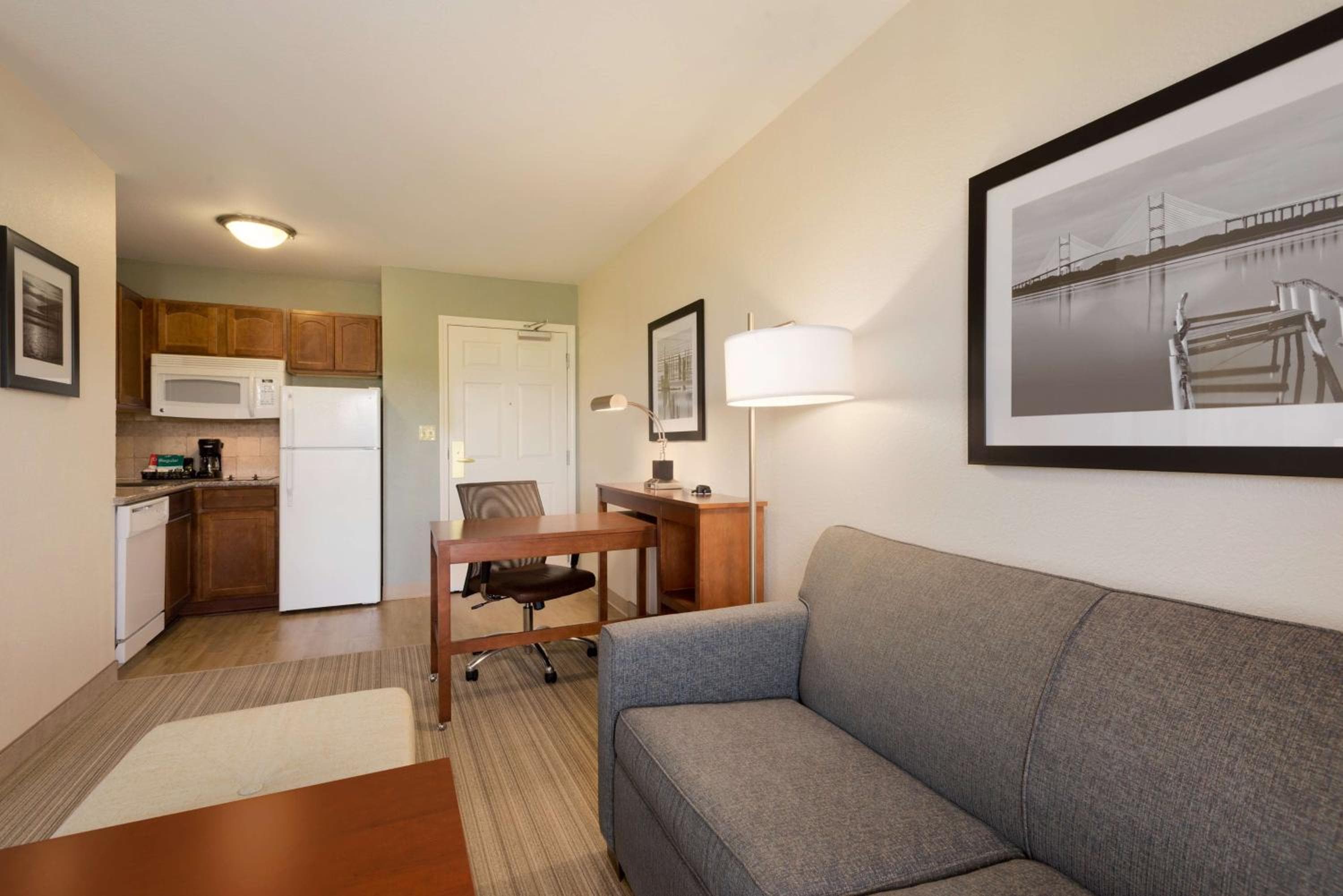 Homewood Suites Jacksonville Deerwood Park