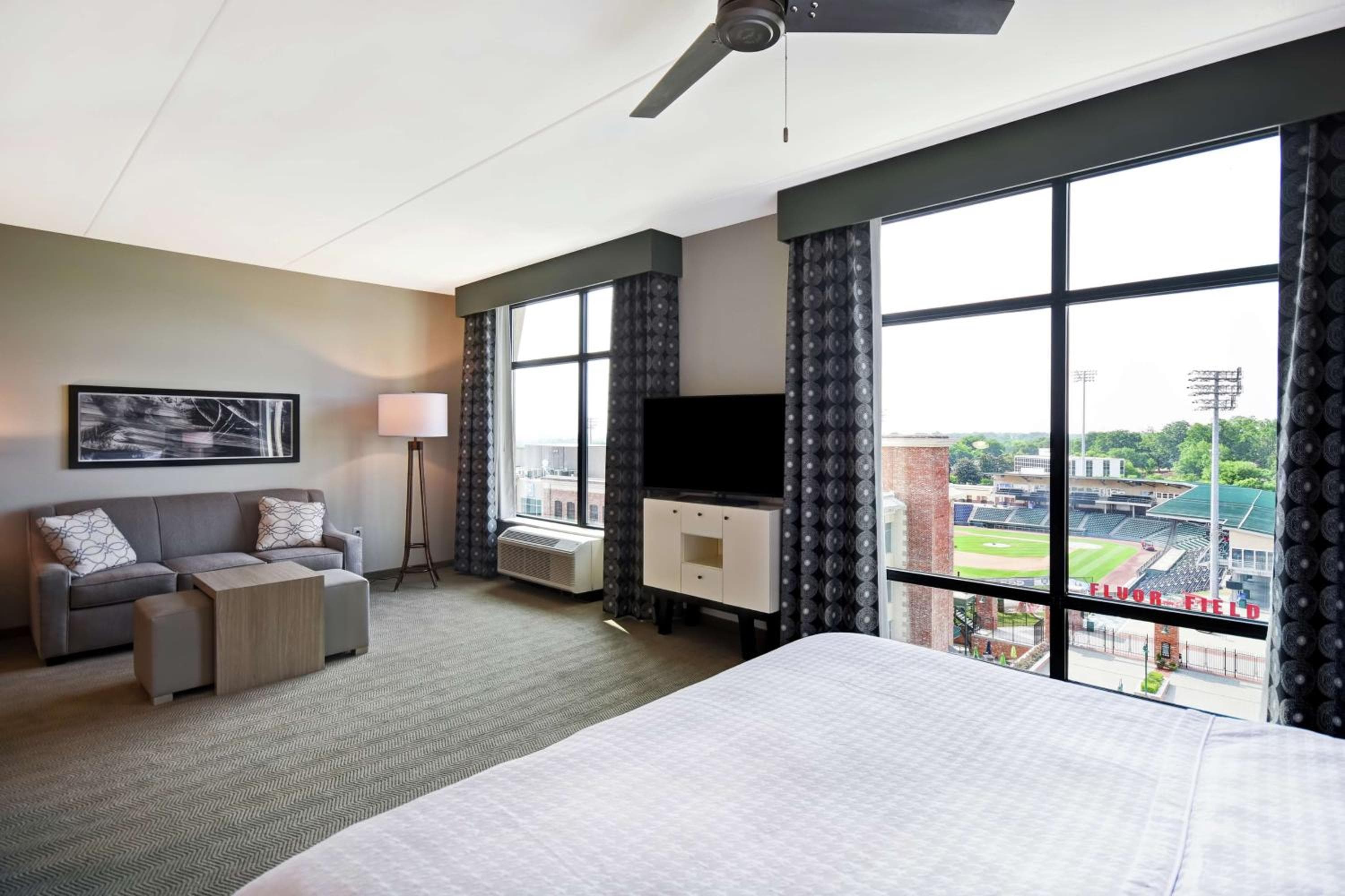 Homewood Suites By Hilton Greenville Downtown