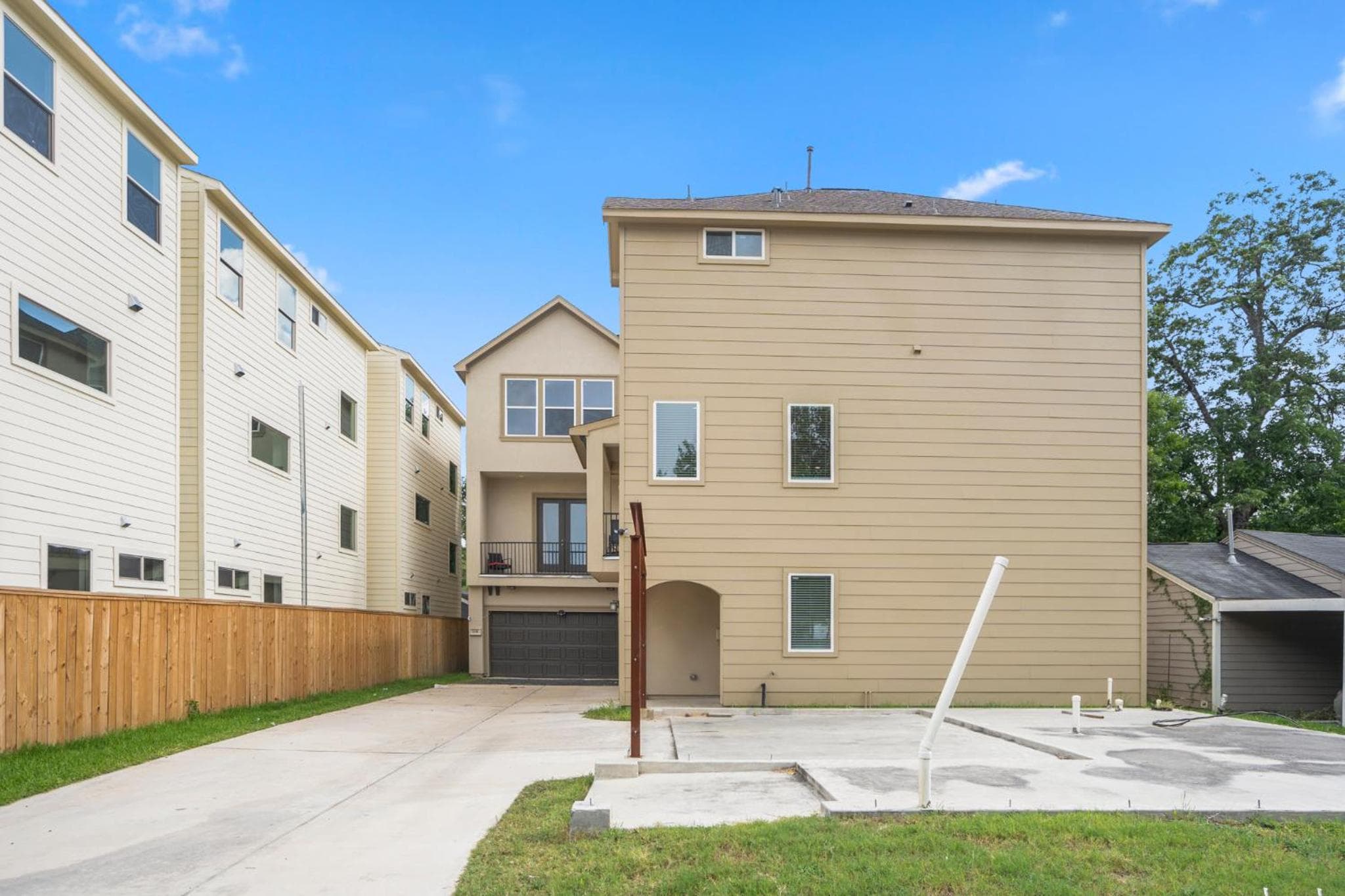 Spacious 3 Bed House near MD Anderson with Free Parking & Wi-Fi