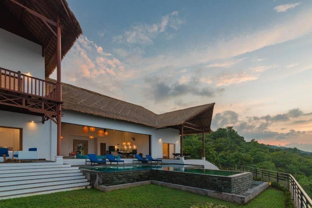 Villa Cakrawala