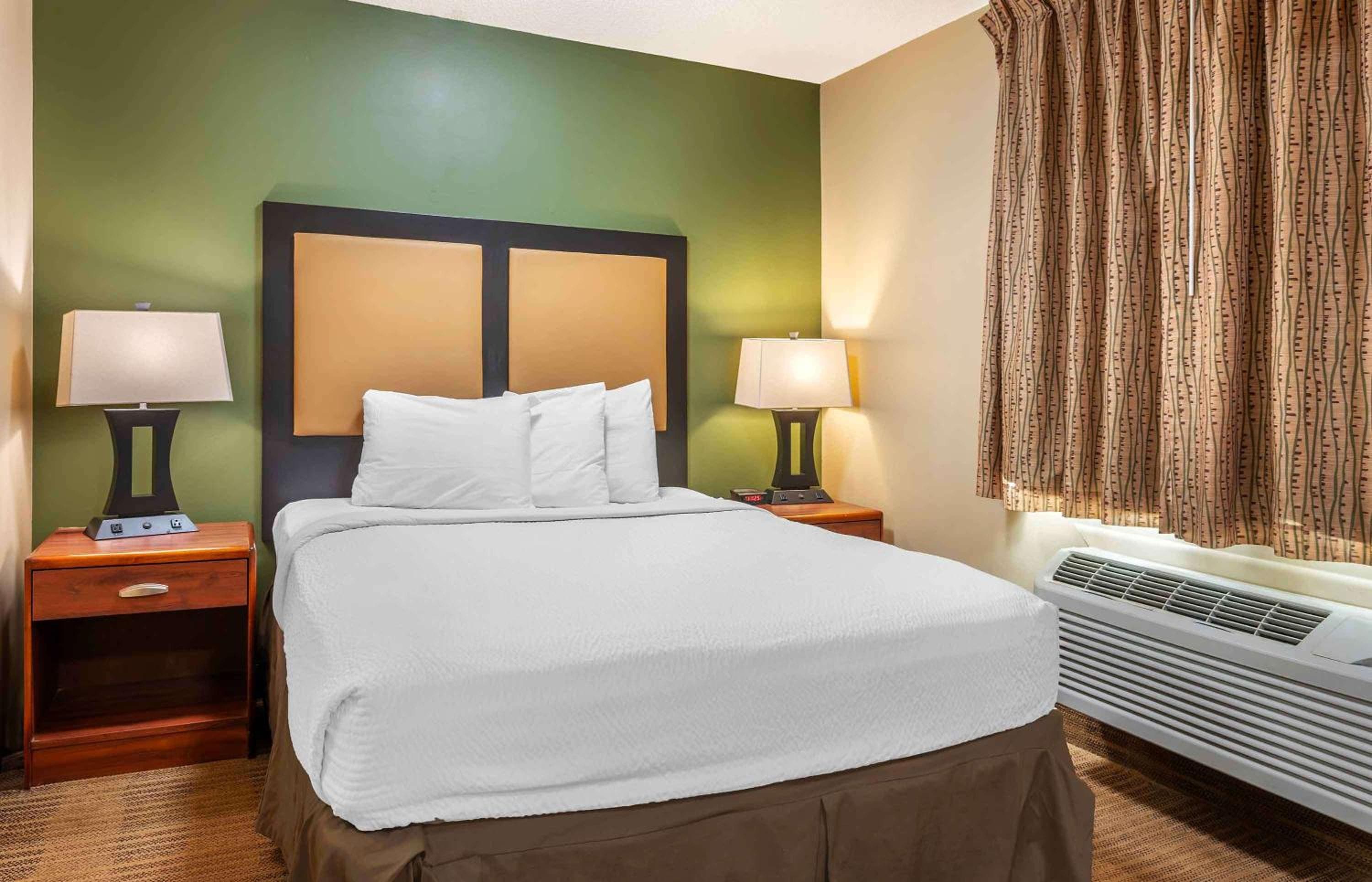Studio 6 Extended Stay Florence KY - Meijer Dr Cincinnati
