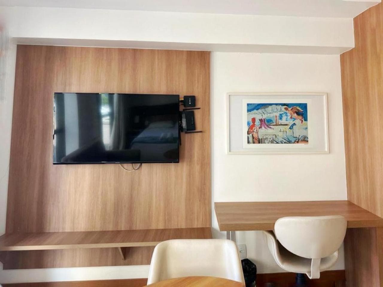 Alugueasy - Hotel Athos Bulcão