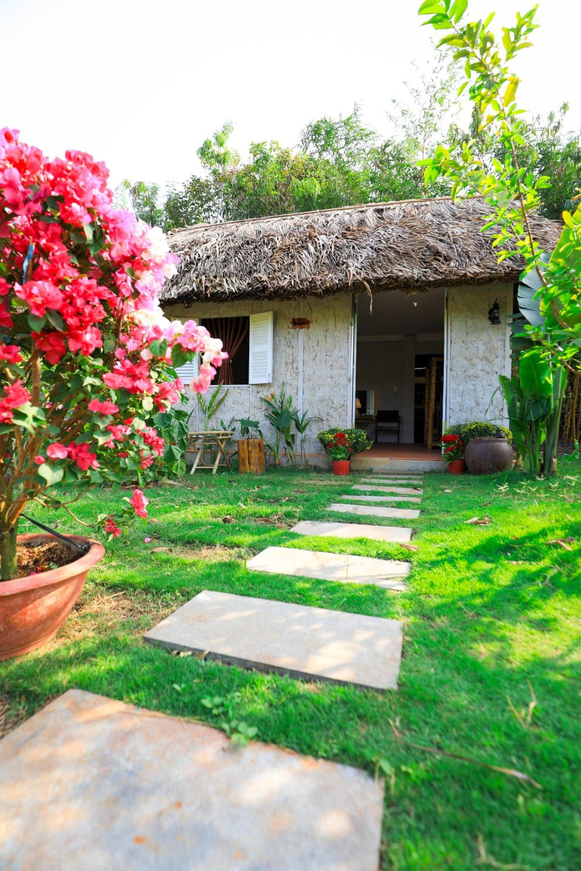 Khu nghỉ dưỡng sinh thái Charm Village